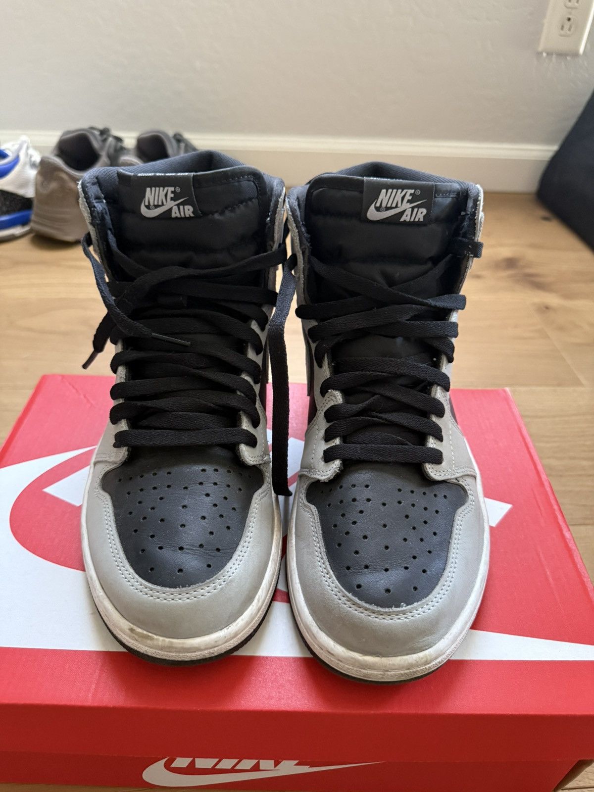 Jordan Brand NIKE AIR JORDAN 1 HI TOP SHADOW 2.0 SNEAKERS Size US 10 / EU 43 - 3 Thumbnail