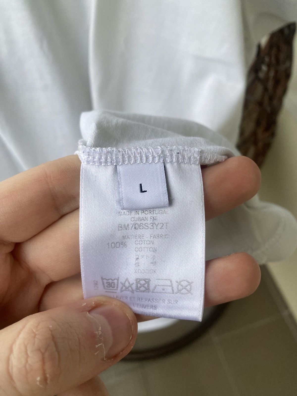 Givenchy Luxury 11 about 1952 001 givenchy trashed tee Size US L / EU 52-54 / 3 - 3 Thumbnail