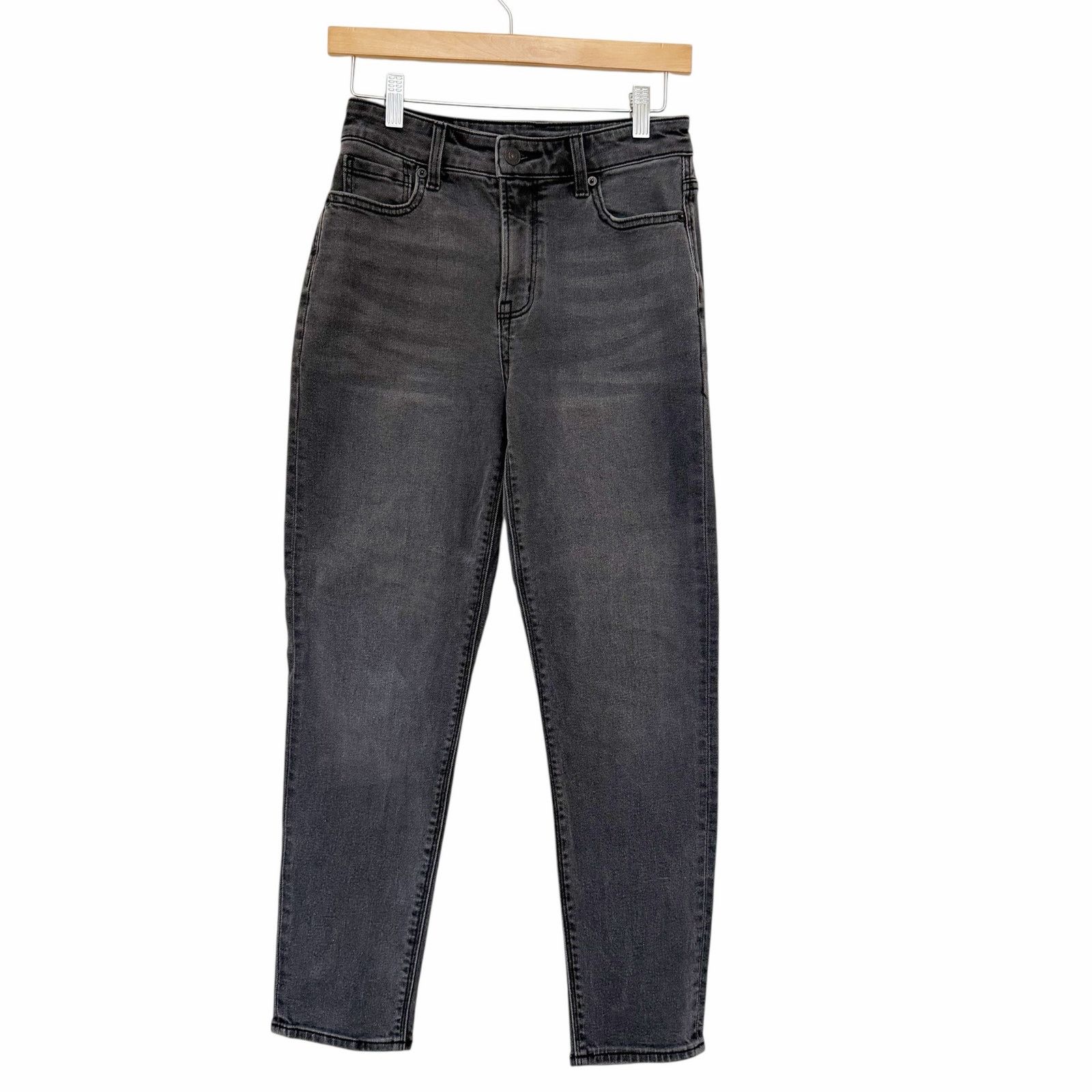 American Eagle Outfitters American Eagle Black Mom Jeans Sz 0 Short Size 25" / US 0 / IT 36 - 1 Thumbnail