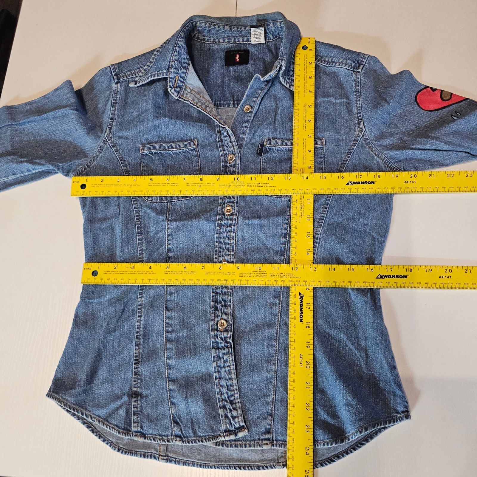Levi's Vintage Levi's Handpainted Pop Art Denim Button Shirt M 3602 Size M / US 6-8 / IT 42-44 - 6 Thumbnail