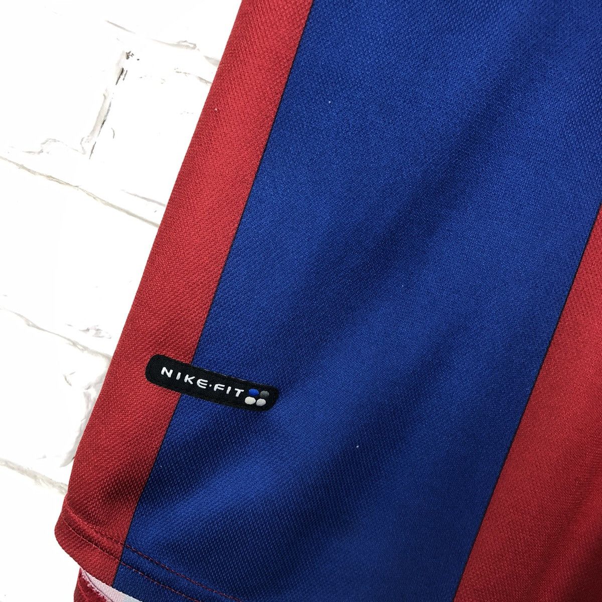 Nike Figo Barcelona Nike 1998 1999 home jersey vintage Size US L / EU 52-54 / 3 - 6 Thumbnail