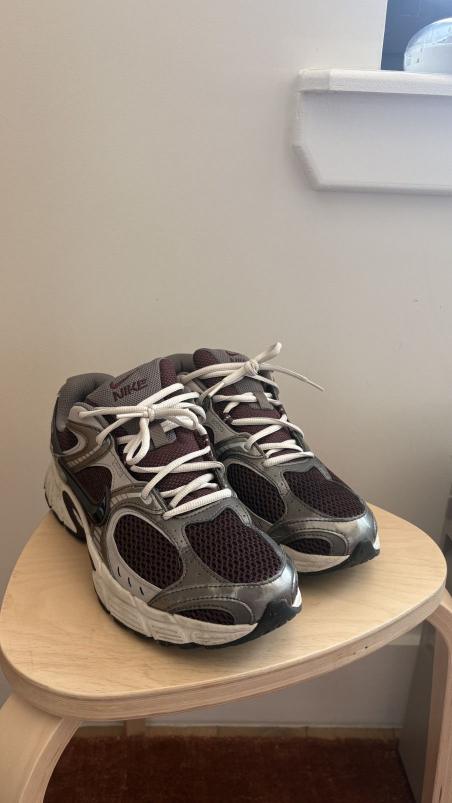 Nike Nike V5 RNR Size US 10 / EU 43 - 1 Thumbnail