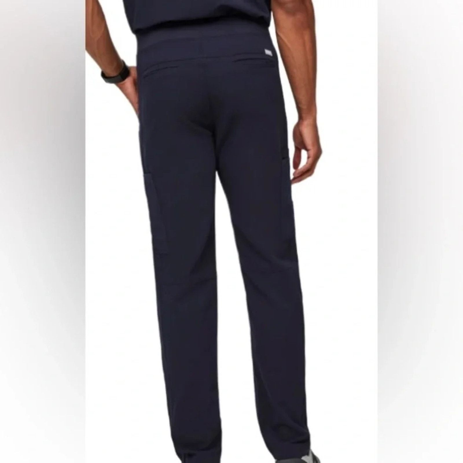 The Unbranded Brand FIGS Axim navy blue cargo scrub pants, size XXL Size US 38 / EU 54 - 2 Thumbnail