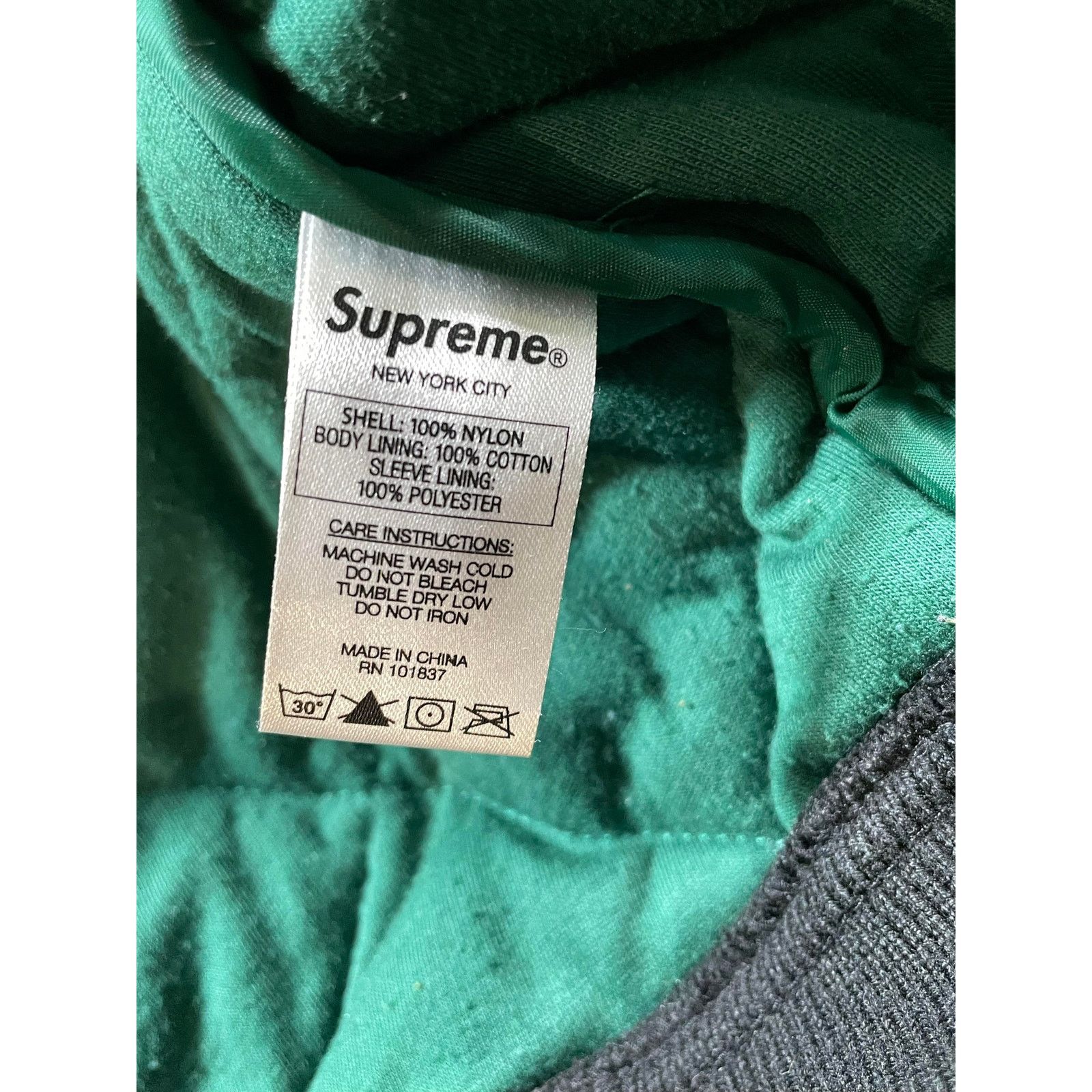 Supreme Supreme Sequin Quilted Green Bomber Jacket Size US L / EU 52-54 / 3 - 5 Thumbnail