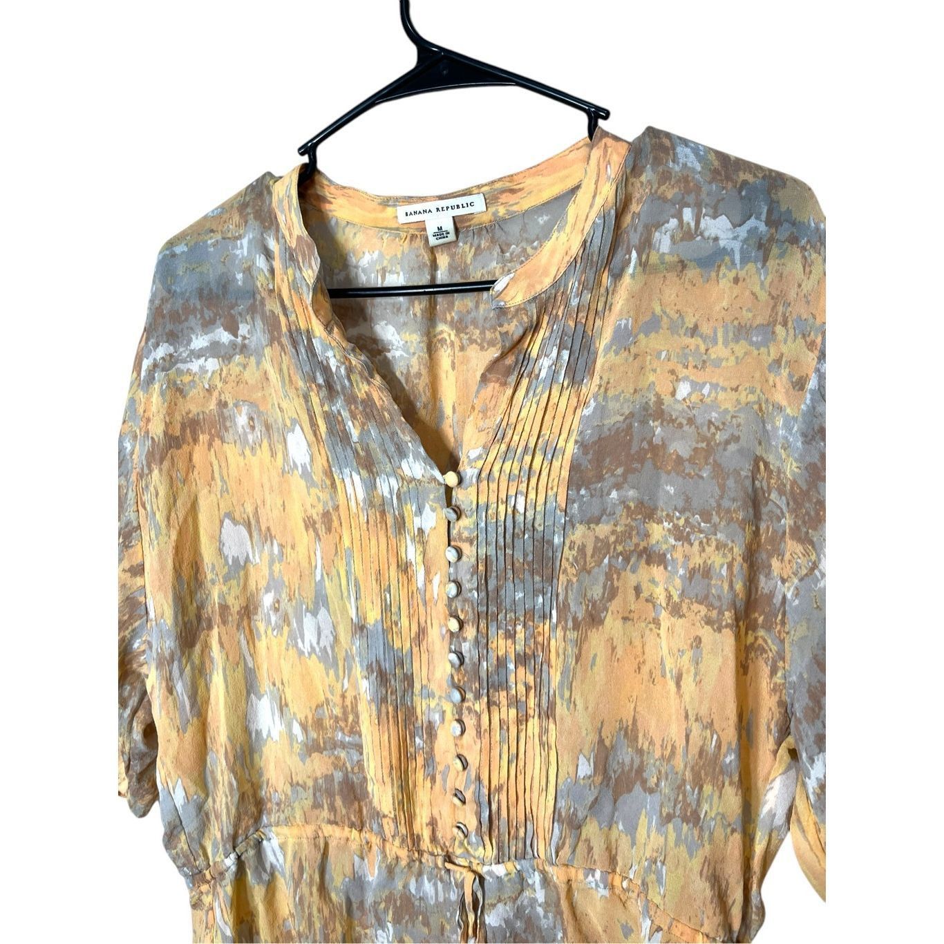 Banana Republic Banana Republic 100% silk pleated detail button front short Size M / US 6-8 / IT 42-44 - 2 Thumbnail