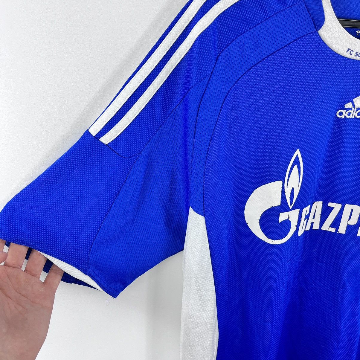 Adidas × Vintage Adidas FC Schalke 04 Werner 2008/2010 Home Jersey Size XL Size US XL / EU 56 / 4 - 4 Thumbnail