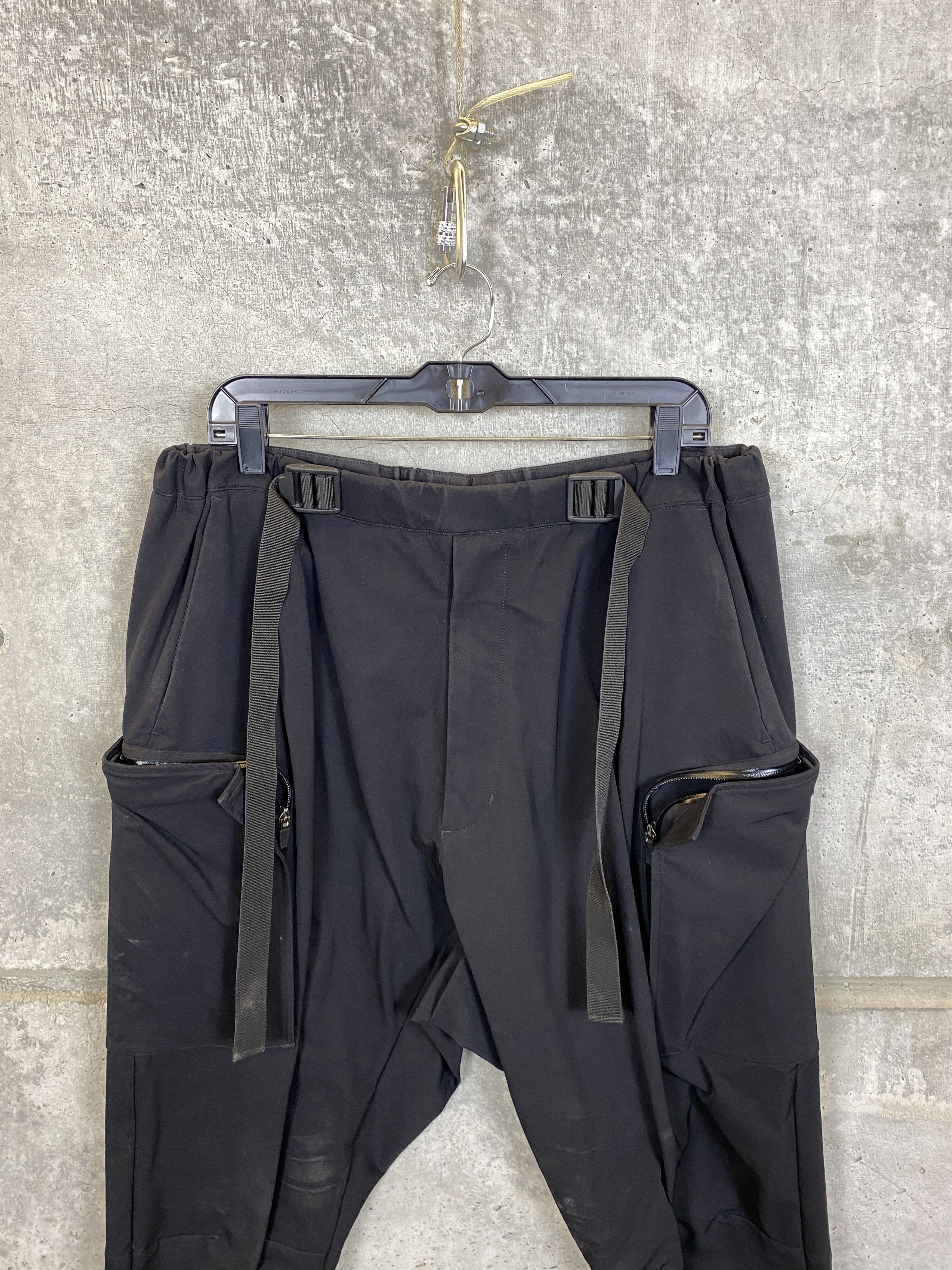 Acronym $1044 Acronym P31A-DS Black Size US 32 / EU 48 - 4 Thumbnail