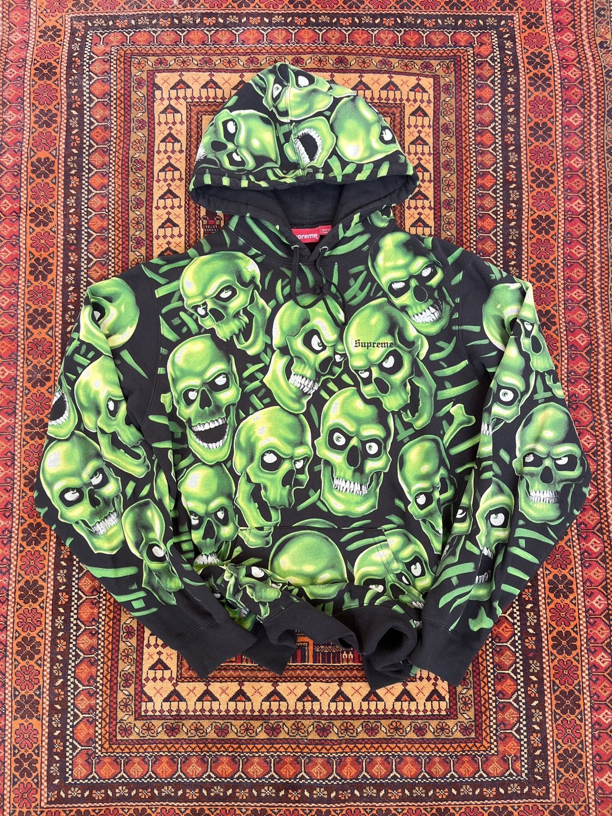 Supreme Green Skull Pile Glow pullover Hoodie XL