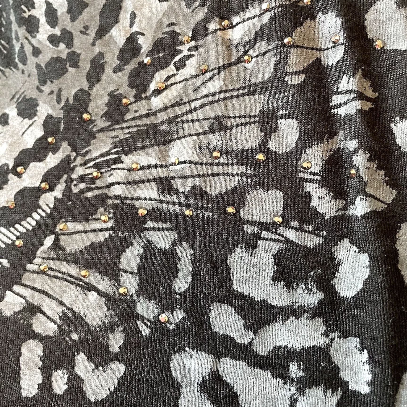 Vintage VINTAGE DG2 Diane Gilman Top Women’s Small Black Gray Leopard Studded Tee 90s Y2K Women’s Small Tee Black Gray Leopard Studded Size S / US 4 / IT 40 - 7 Thumbnail