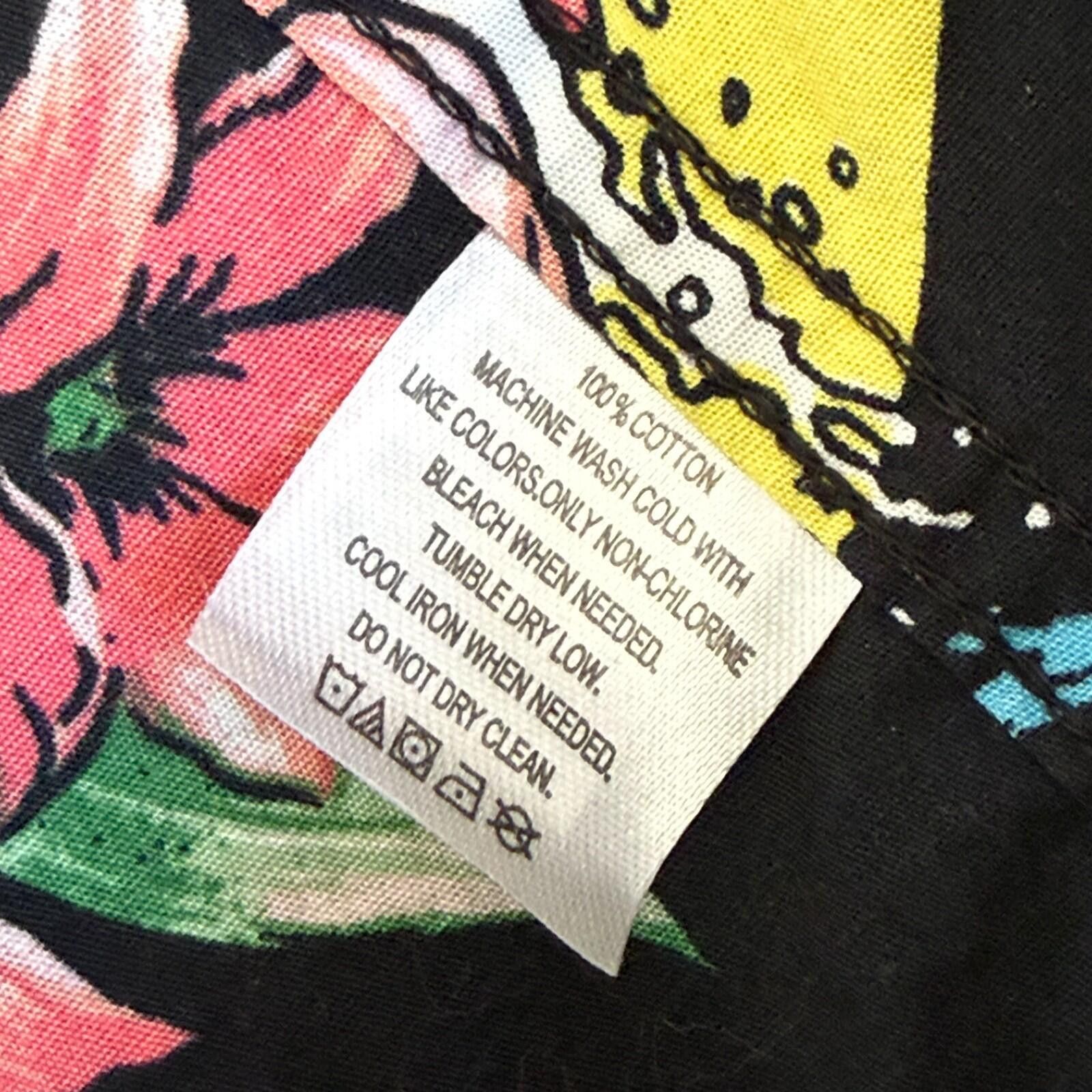 DC Comics Batman Hawaiian Floral Surf Reverse Print Button Mens S Size US S / EU 44-46 / 1 - 7 Thumbnail