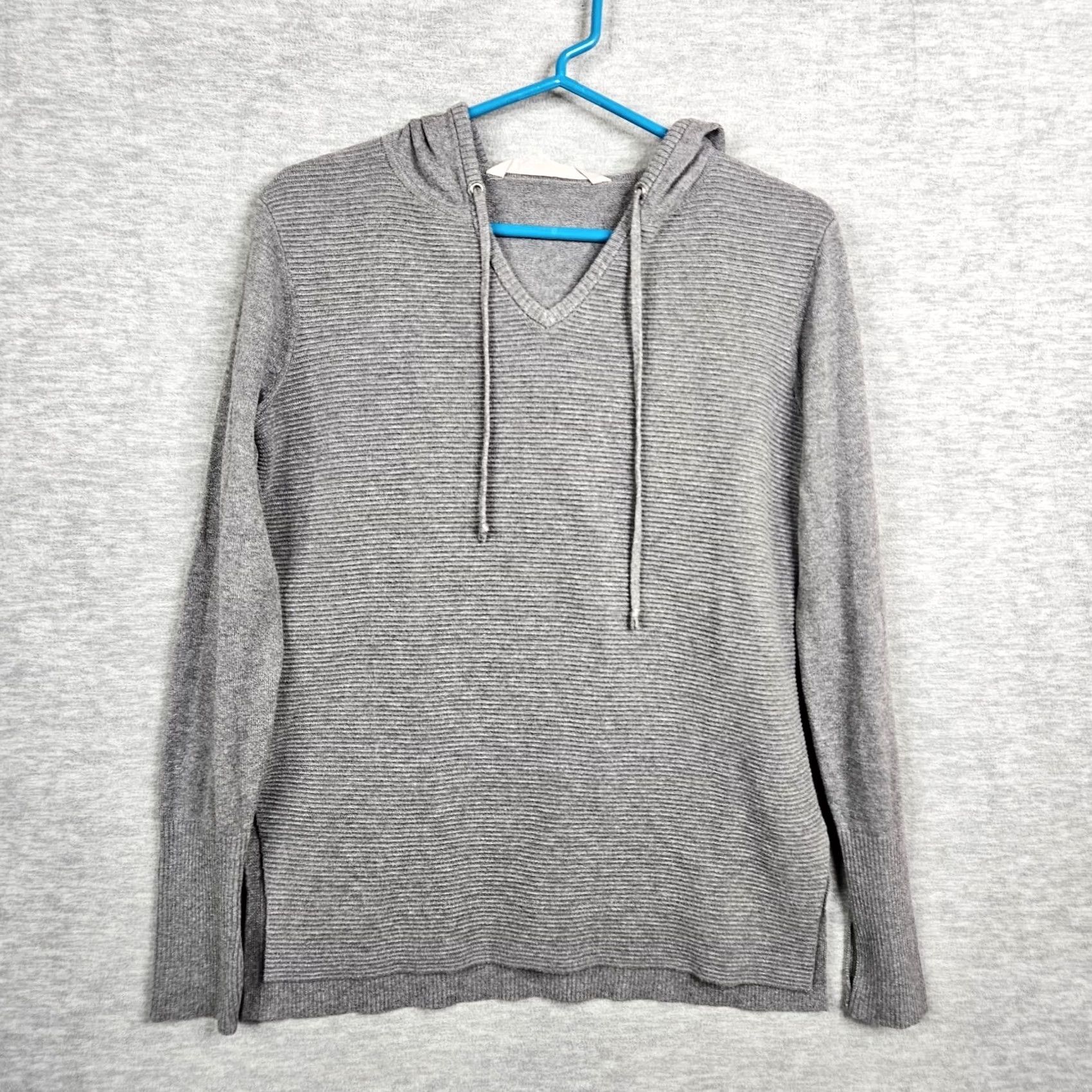 Athleta Athleta Women’s Gray Long Sleeve Crew Neck Sweater Hoodie XS Shirt Regular Color Gray Womens Size XS / US 0-2 / IT 36-38 - 2 Thumbnail