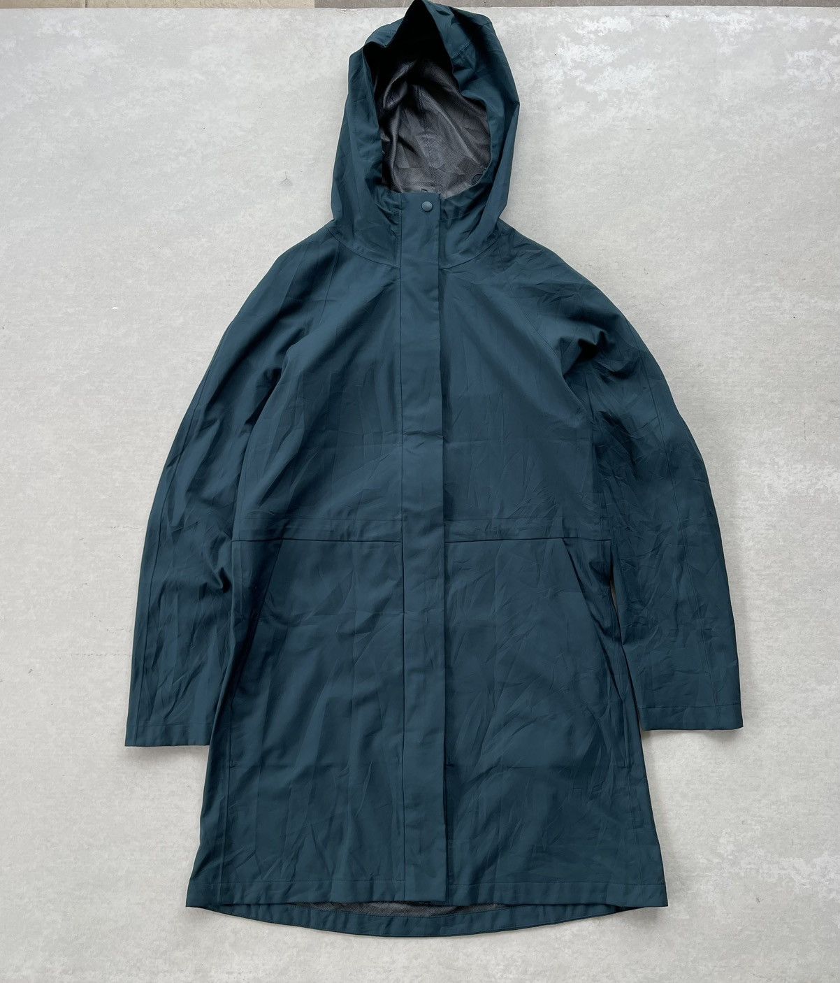 Uniqlo Uniqlo Women Block Tech Waterproof Coat/Jacket Size M / US 6-8 / IT 42-44 - 4 Thumbnail