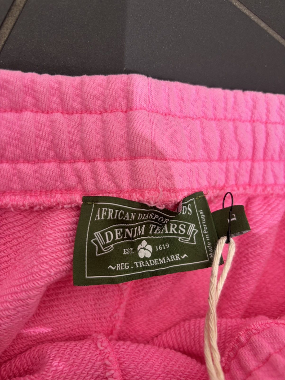 DENIM TEARS Denim Tears Mono Cotton Wreath Sweatpants ‘Pink’ Size US 32 / EU 48 - 4 Thumbnail