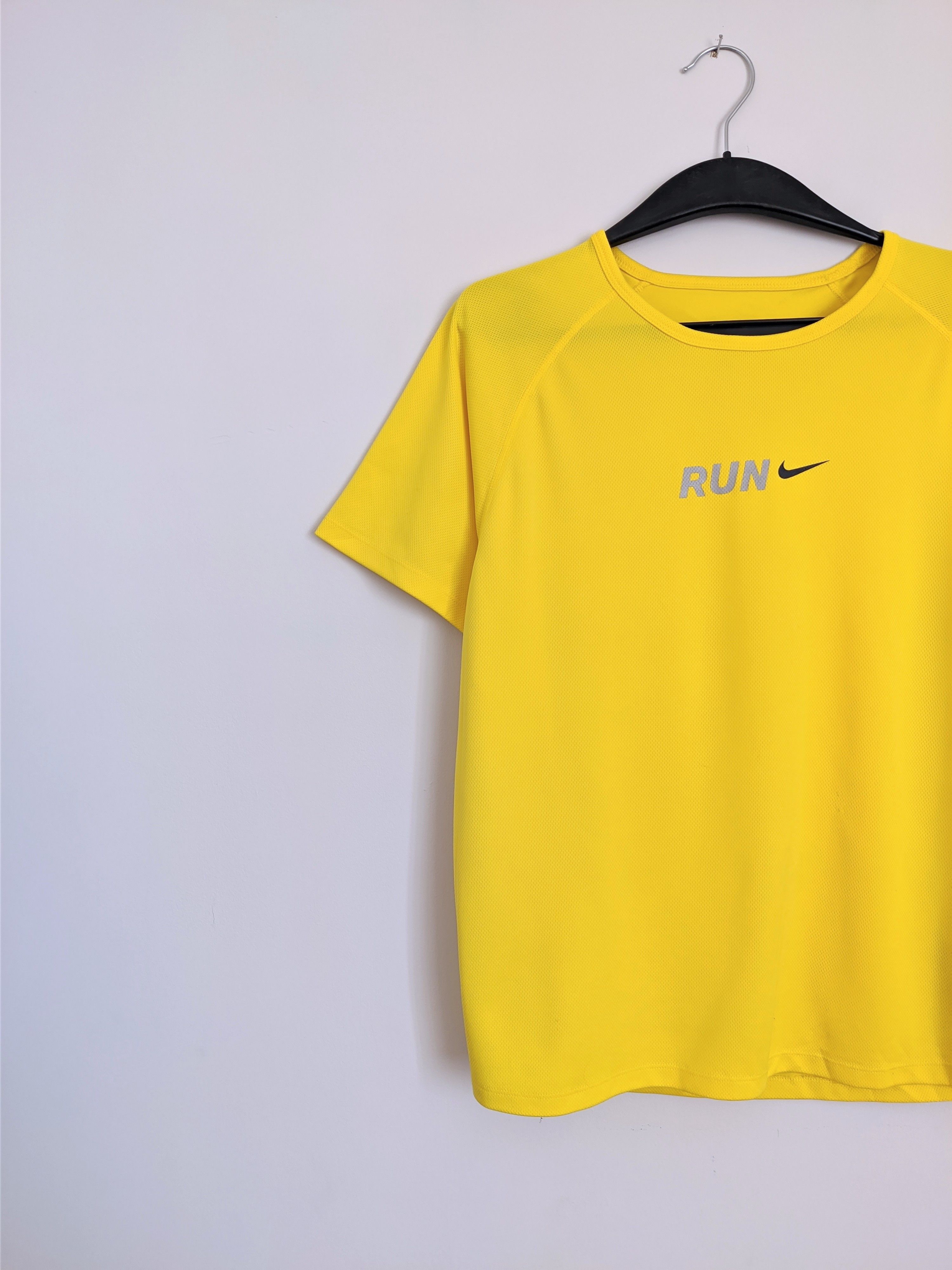 Nike Nike tshirt yellow swoosh y2k rave Size US M / EU 48-50 / 2 - 6 Thumbnail