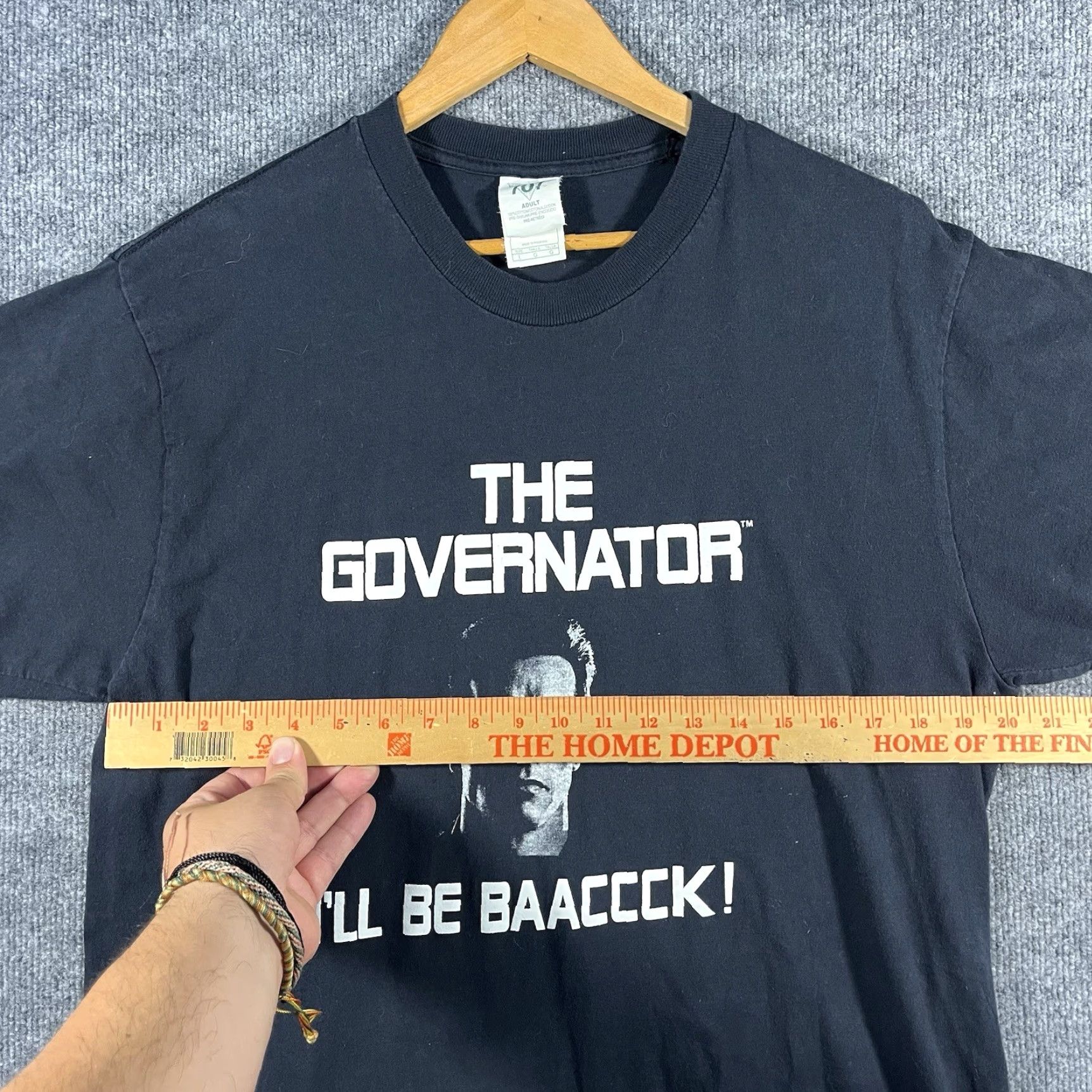 Vintage VINTAGE Arnold Schwarzenegger The Governator T-Shirt Mens Large Black Cotton 1990s Movie Graphic Tee California Size US L / EU 52-54 / 3 - 4 Thumbnail