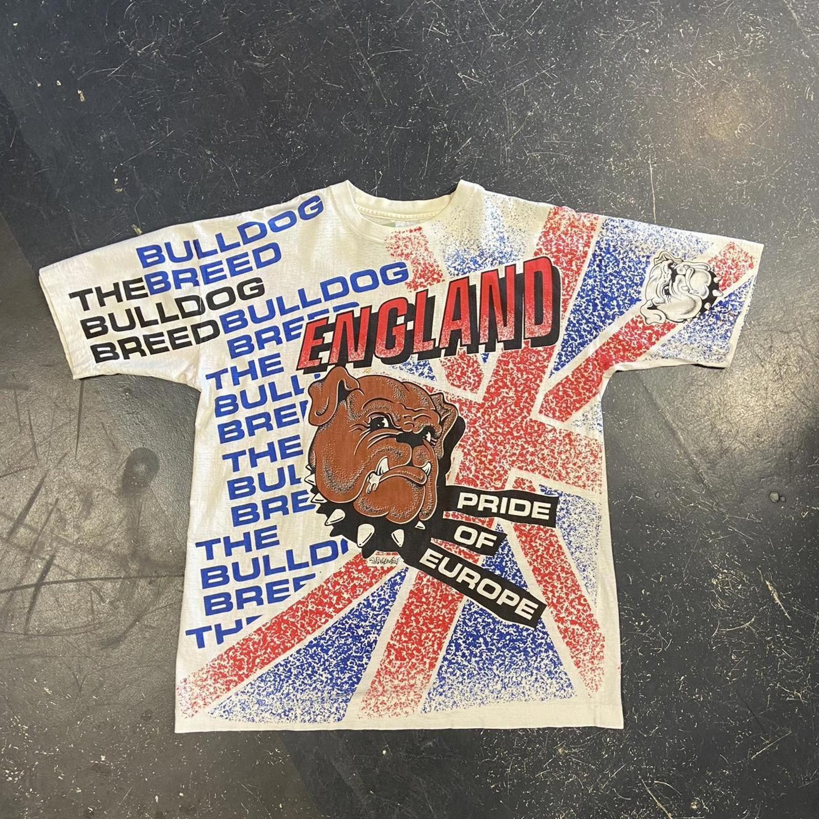 Vintage Vintage 90s Novel Tees British Bulldog AOP Tee Size US XL / EU 56 / 4 - 2 Thumbnail