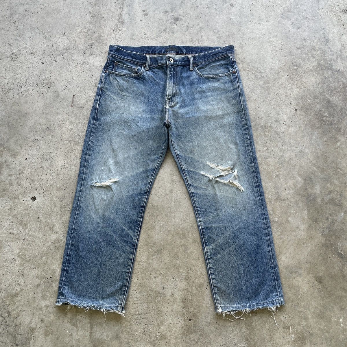 Japanese Brand W38 Vintage Japanese Distressed Jeans Faded Denim Pants Size US 38 / EU 54 - 1 Thumbnail