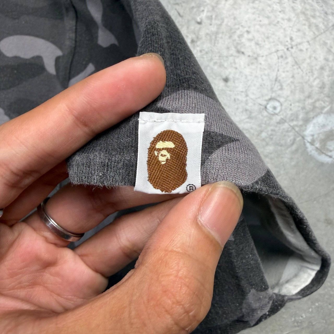 Bape A Bathing Ape (BAPE) Vintage Reversible Camo Tee Size US L / EU 52-54 / 3 - 10 Thumbnail