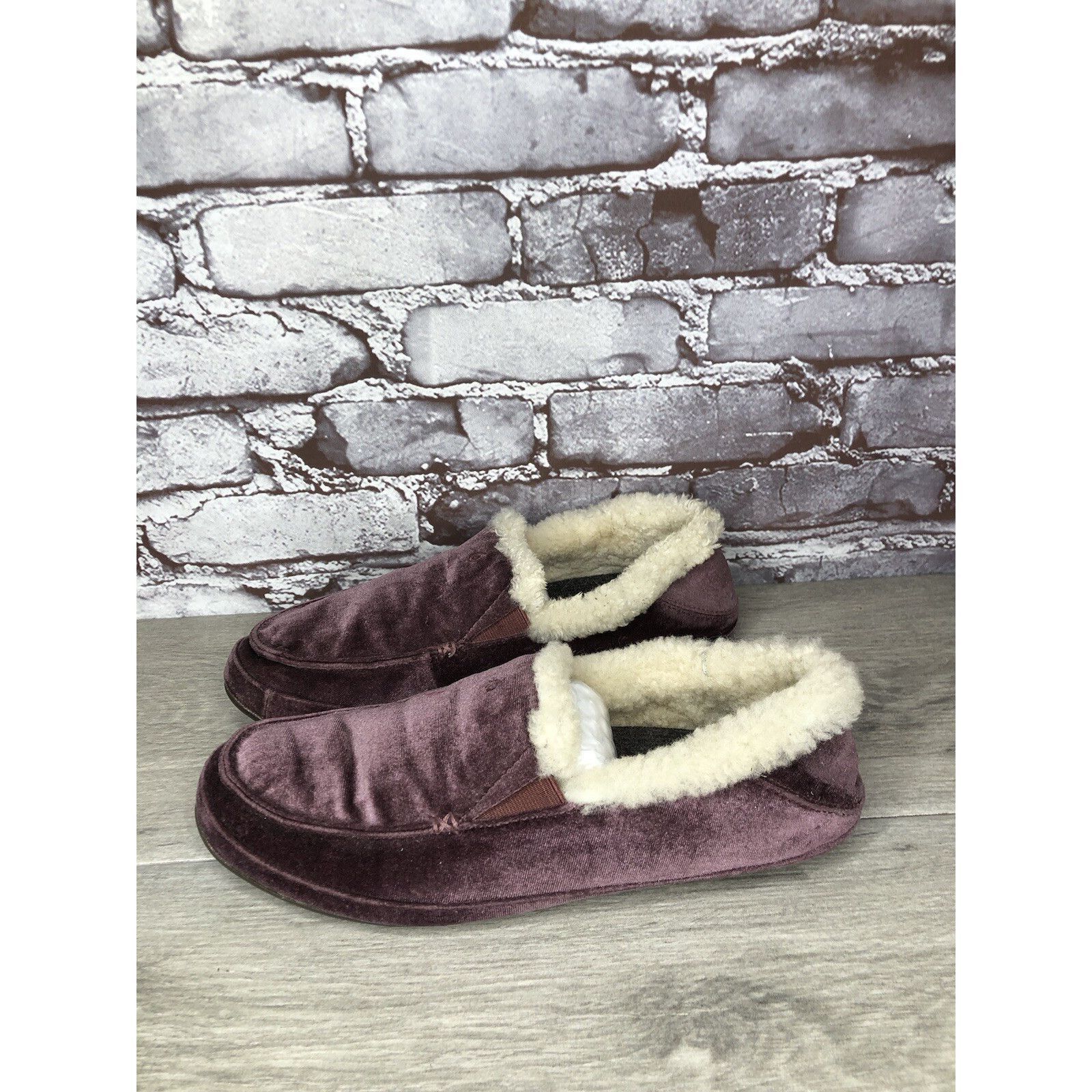 Olukai OluKai Ku'una Lanui Red Ginger Velvet Sheep Fur Slippers Wom Size US 10 / IT 40 - 21 Thumbnail