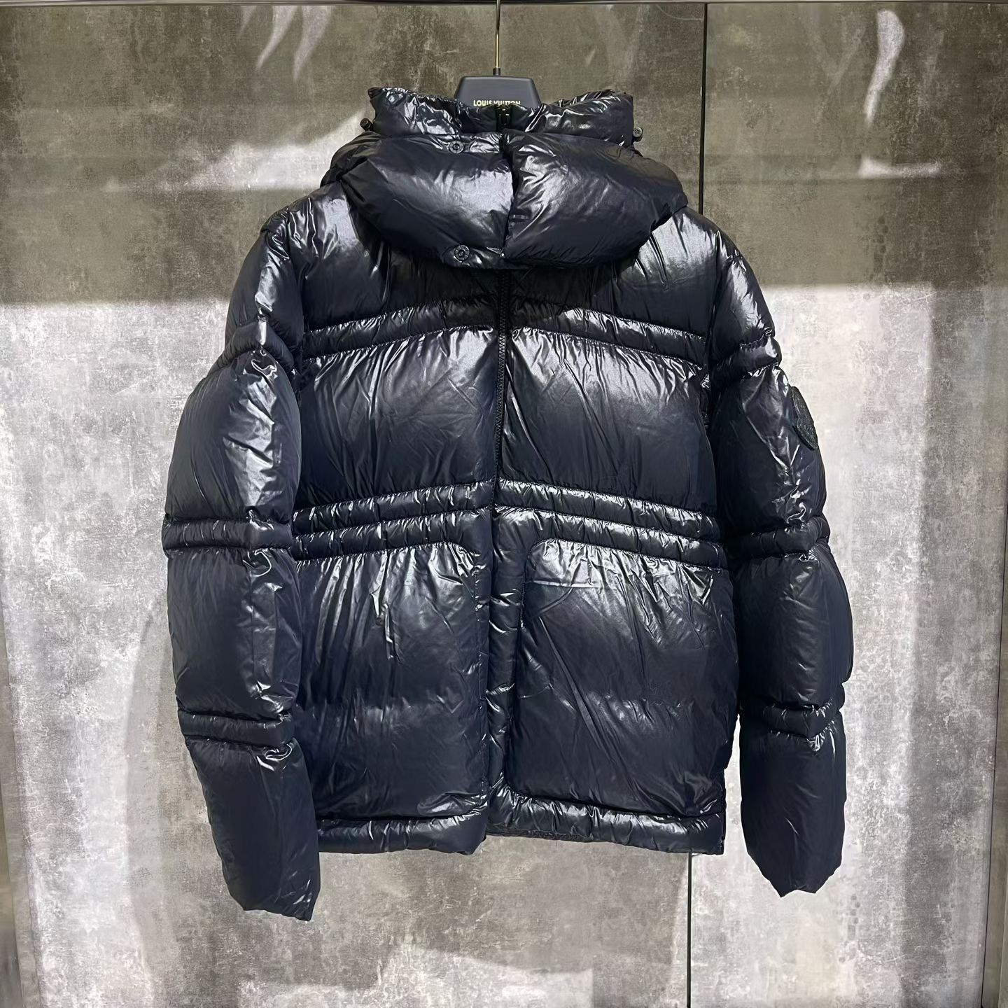 Moncler Moncler Down Down Jacket M Women Size M / US 6-8 / IT 42-44 - 1 Thumbnail