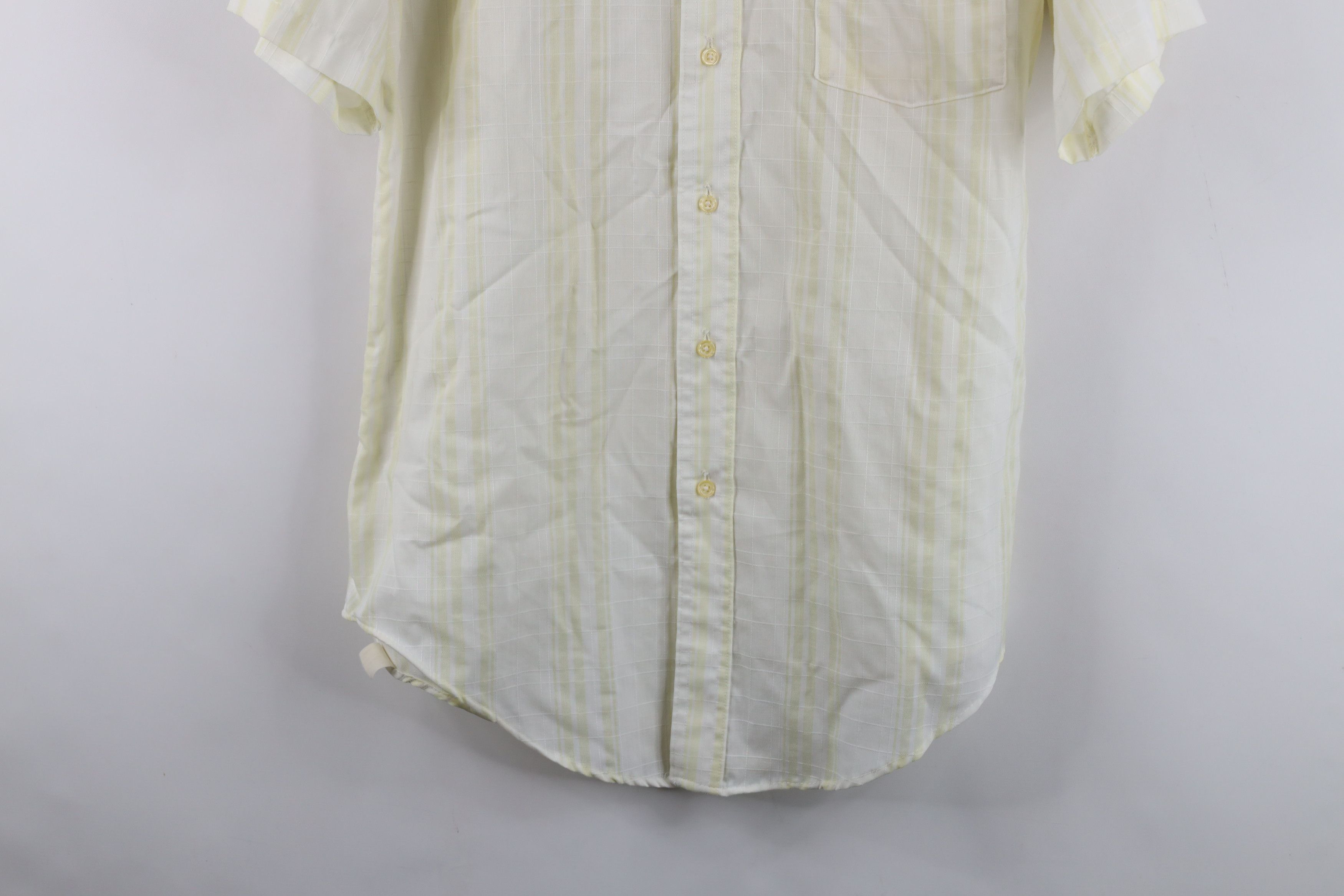 Vintage Vintage 70s Streetwear Short Sleeve Collared Button Shirt Size US M / EU 48-50 / 2 - 3 Thumbnail