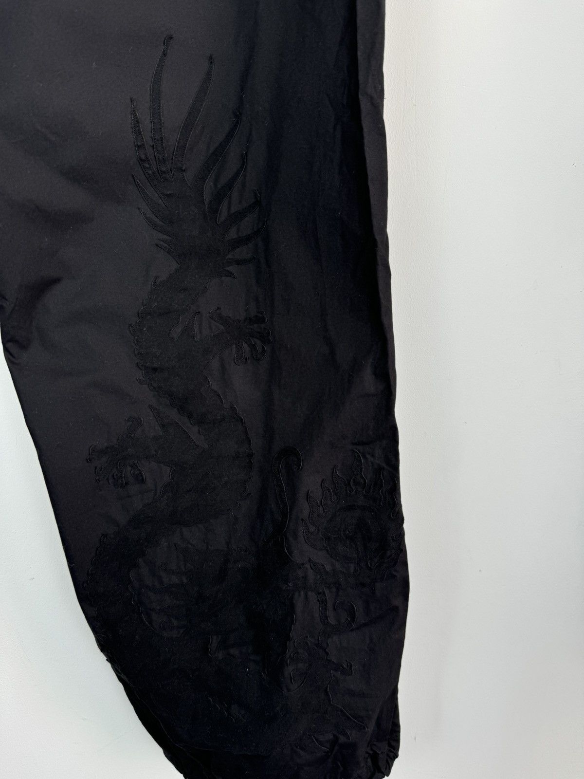 Maharishi Maharishi Hardy Blachman Embroidered Dragon Logo Cargo Pants Size US 32 / EU 48 - 6 Thumbnail