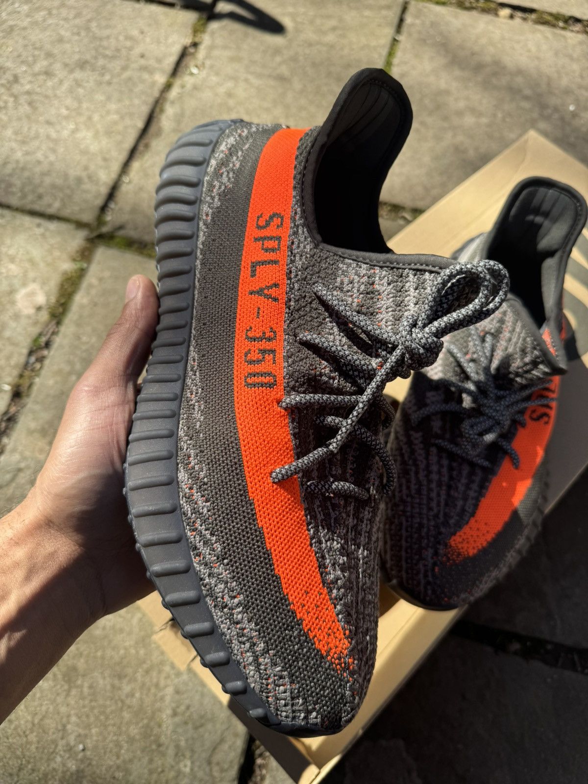 Adidas × Yeezy Carbon Beluga 350 V2 Size US 11 / EU 44 - 3 Thumbnail