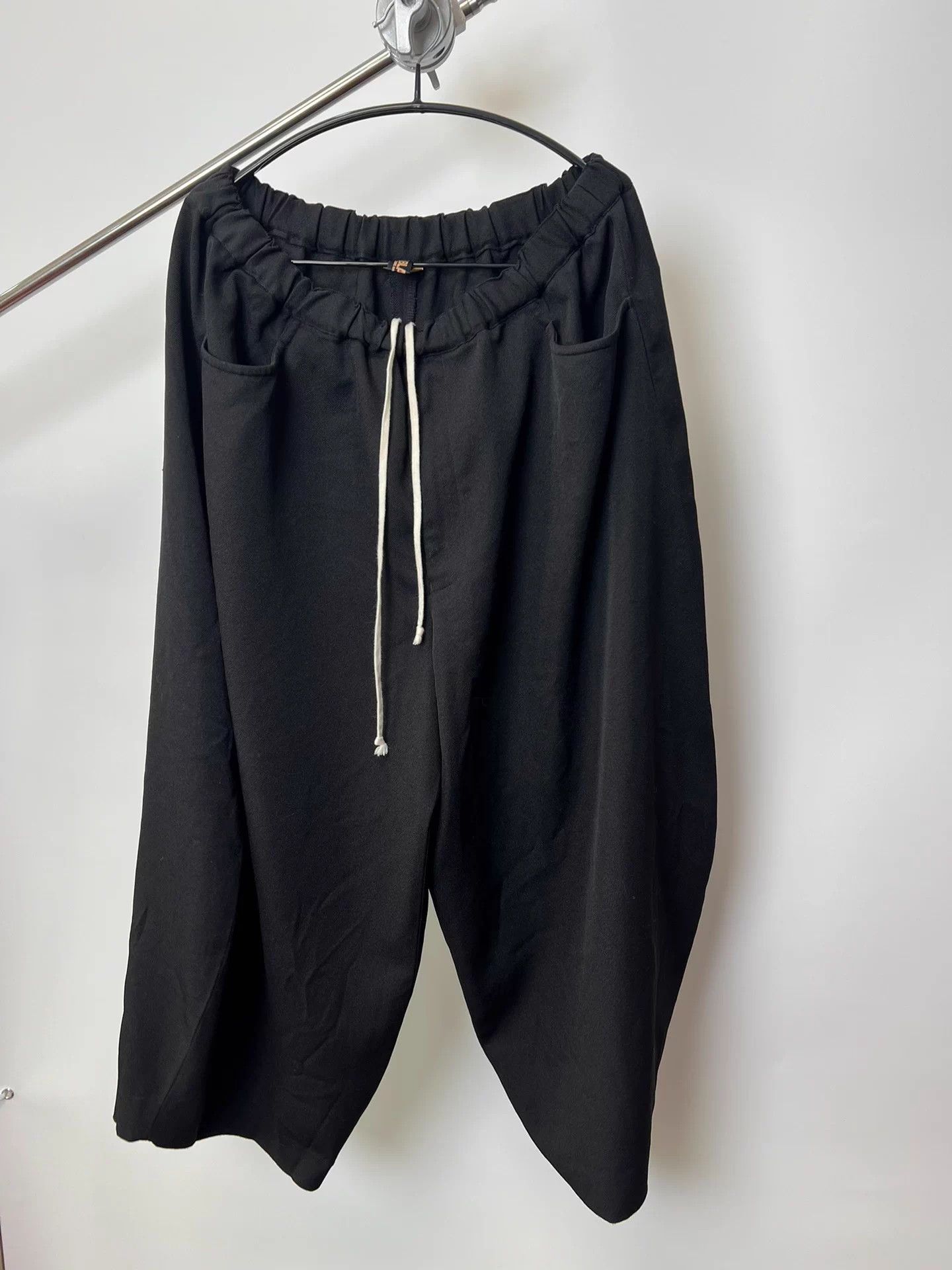 Comme des Garcons Comme des Garçons Black Disc Pants Size L Size US 34 / EU 50 - 2 Thumbnail