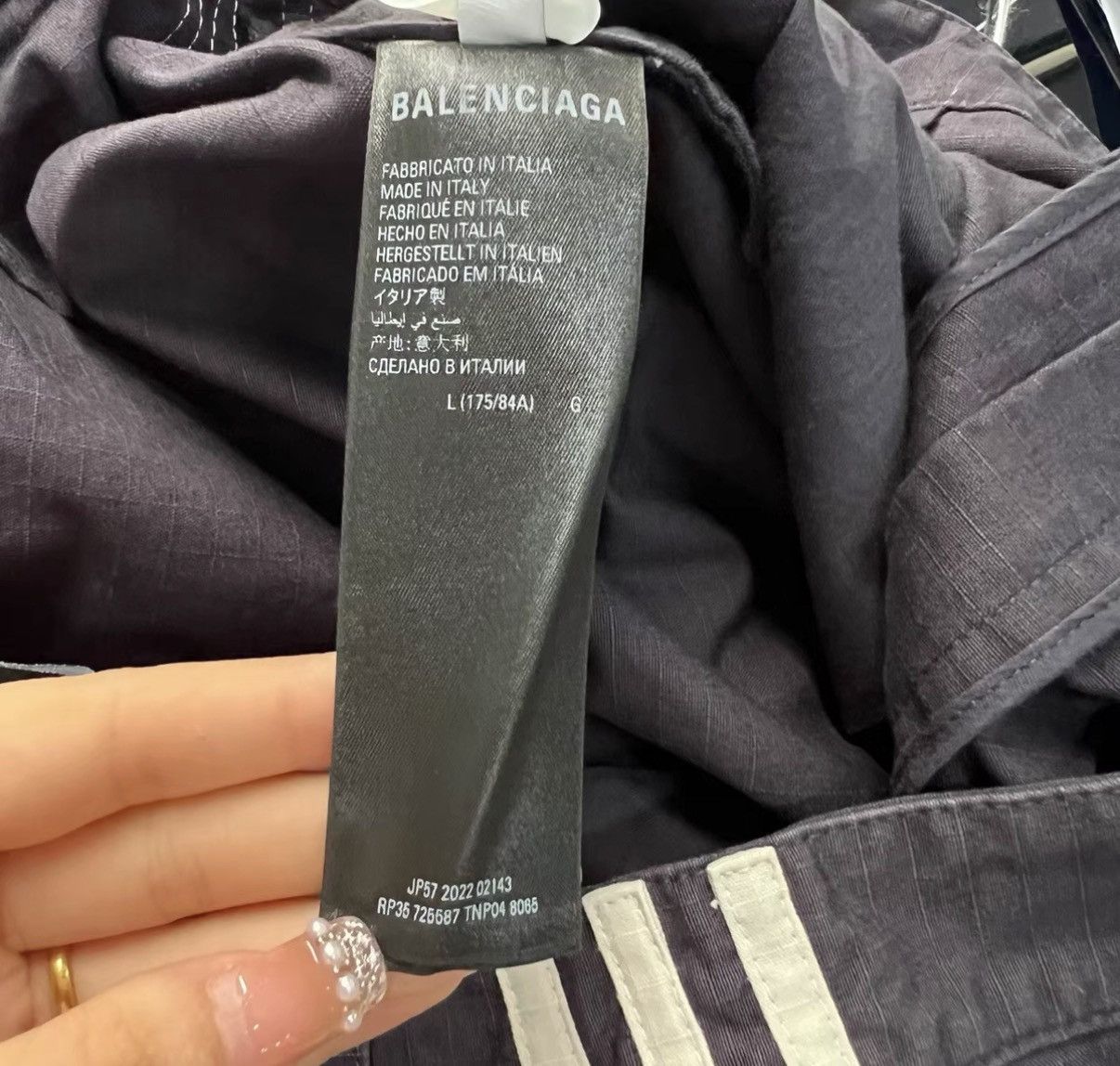 Balenciaga Balenciaga × Adidas Trefoil Logo Shorts J41 Size US 36 / EU 52 - 6 Thumbnail
