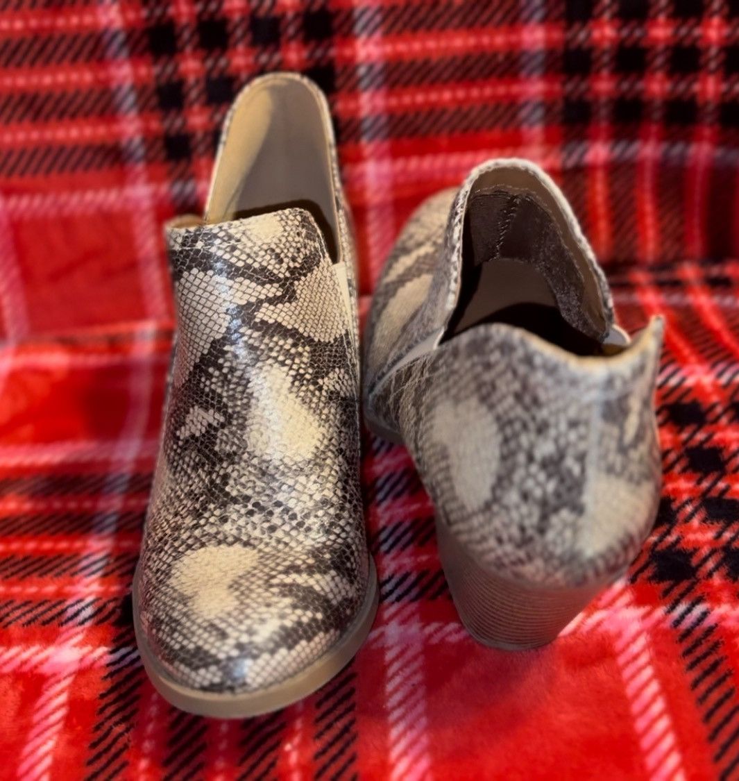 Other High quality Snake skin women's boots Size US 8 / IT 38 - 2 Thumbnail