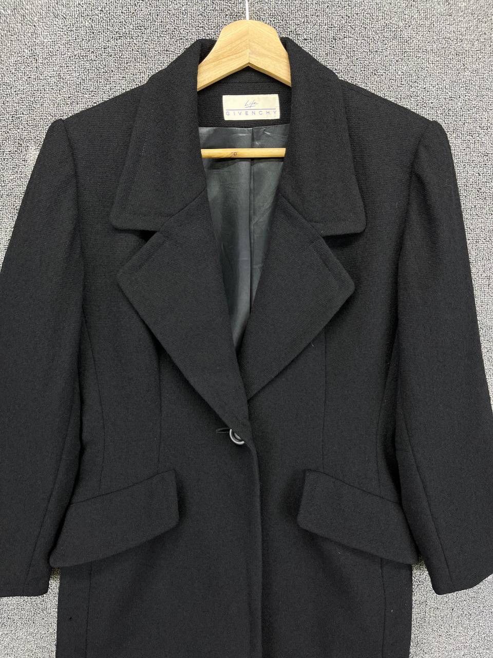 Givenchy Vintage Givenchy Luxury Black Wool Jacket Size M / US 6-8 / IT 42-44 - 7 Thumbnail
