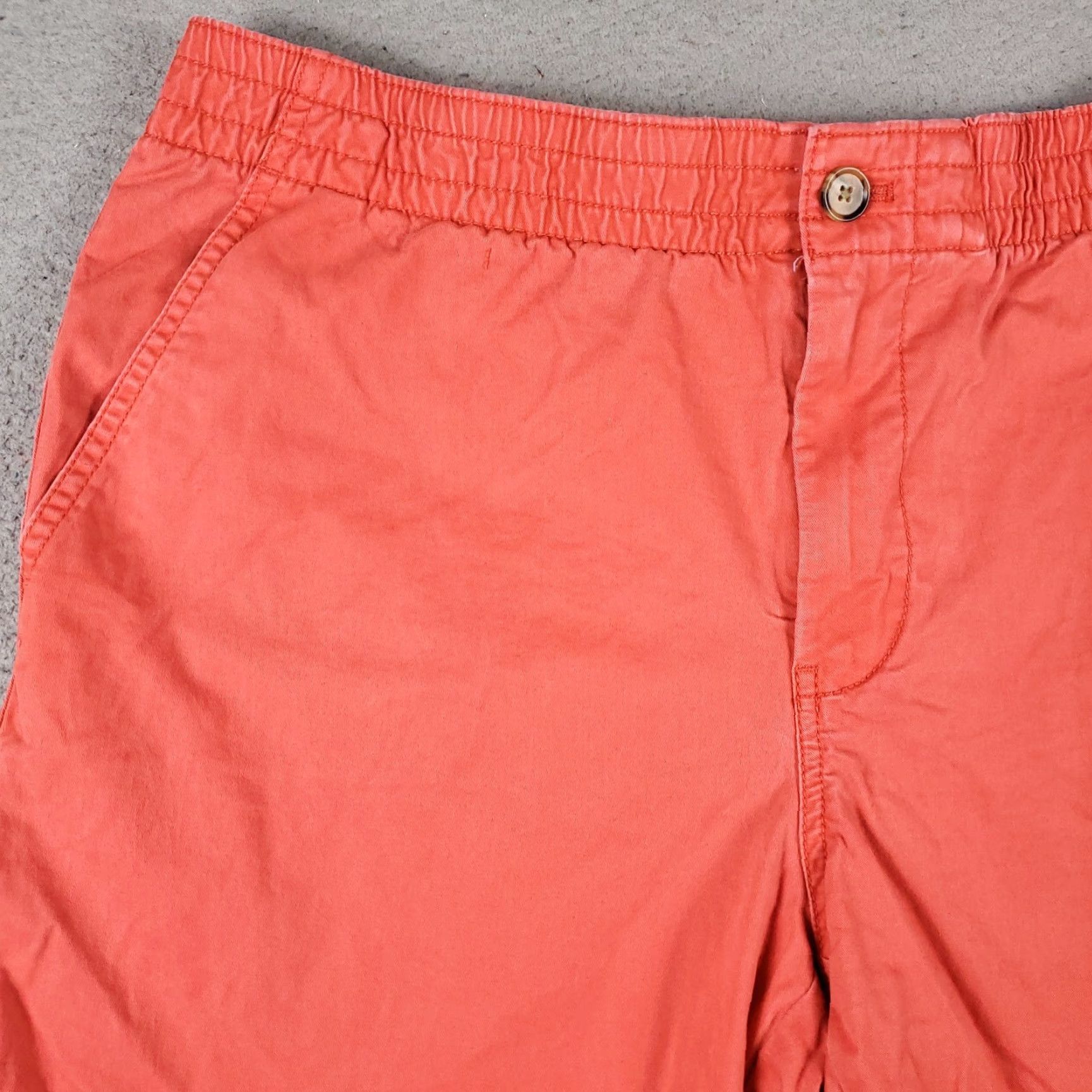 Tommy Hilfiger VINTAGE Tommy Hilfiger Shorts Women's Size Large Pink Casual Flat Front Chino Size 32" / US 10 / IT 46 - 2 Thumbnail