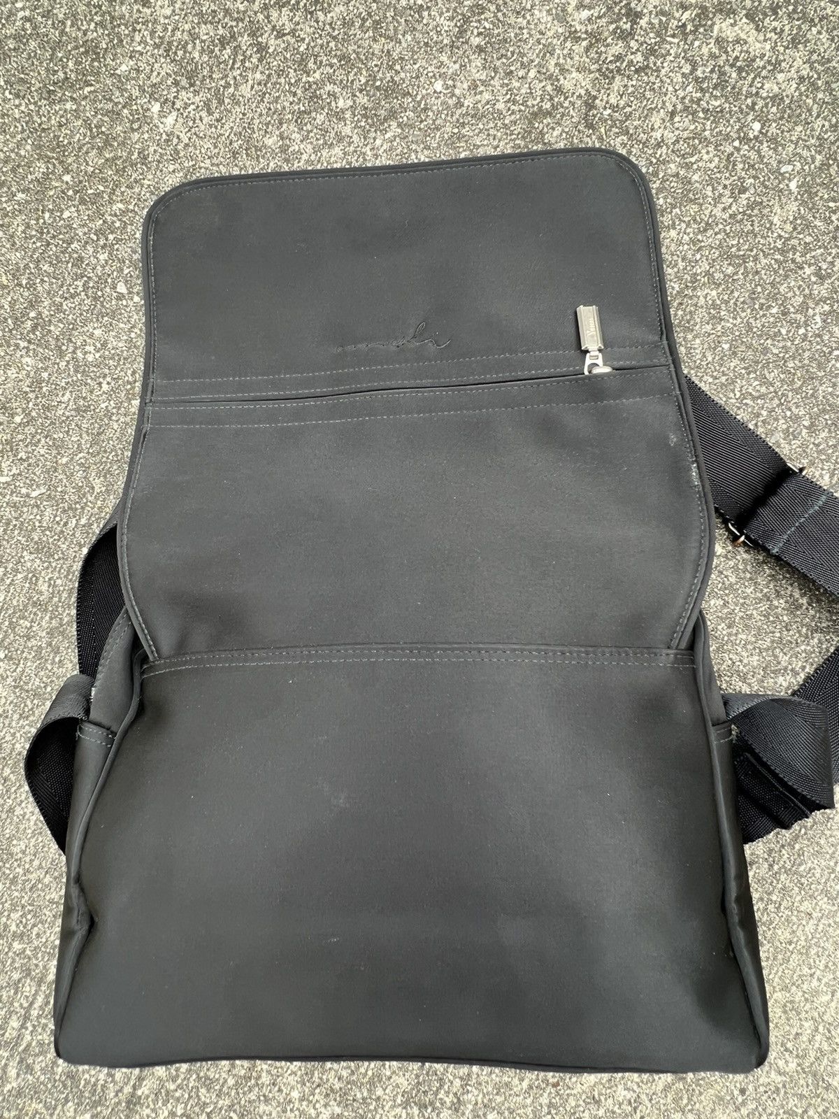 Yohji Yamamoto Vintage Yohji Yamamoto Y’saccs Pour Homme Sling Bag Black Size ONE SIZE - 13 Thumbnail