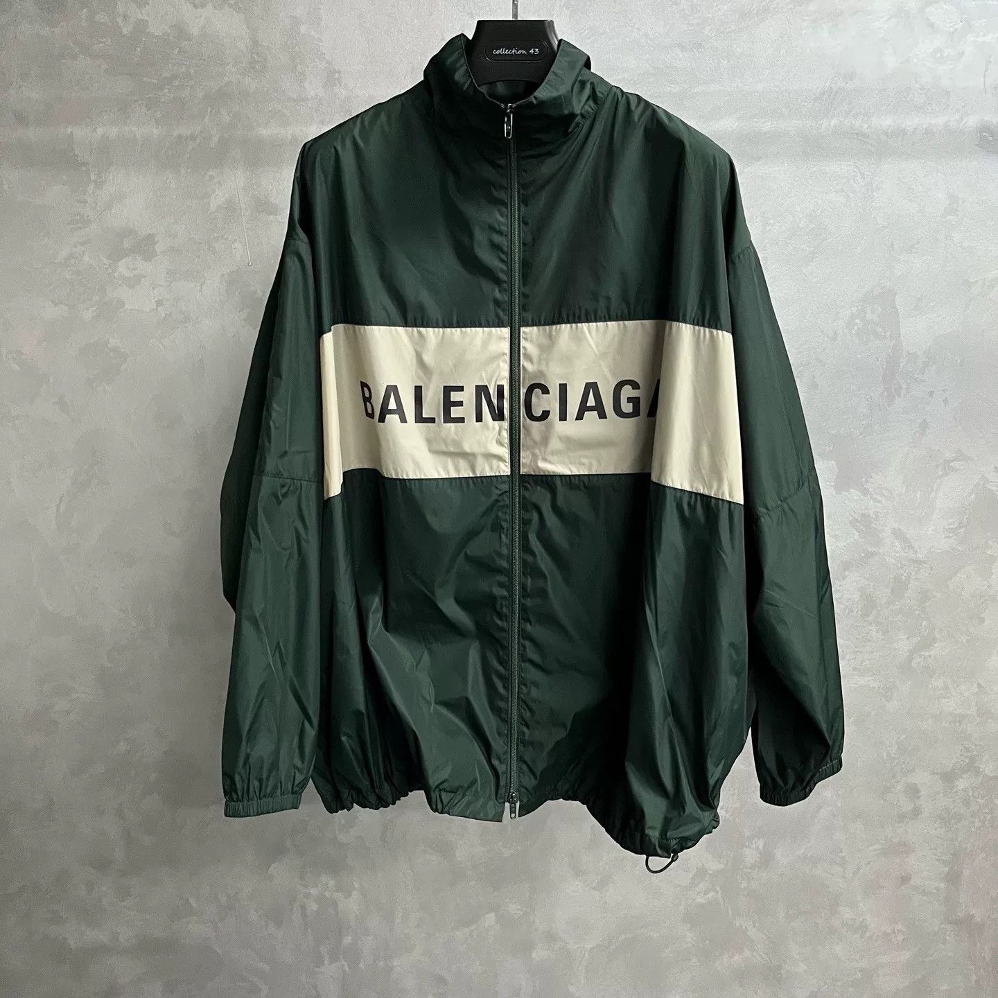 Balenciaga Balenciaga Retro Printed Green T-Shirt xs Men Size US XS / EU 42 / 0 - 1 Thumbnail