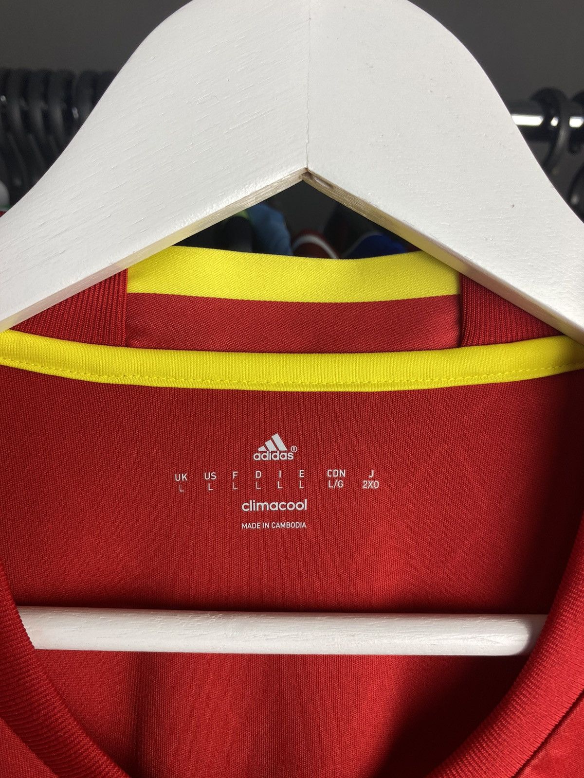 Adidas 2016/17 ADIDAS SPAIN HOME SOCCER FOOTBALL JERSEY SHIRT Size US L / EU 52-54 / 3 - 6 Thumbnail