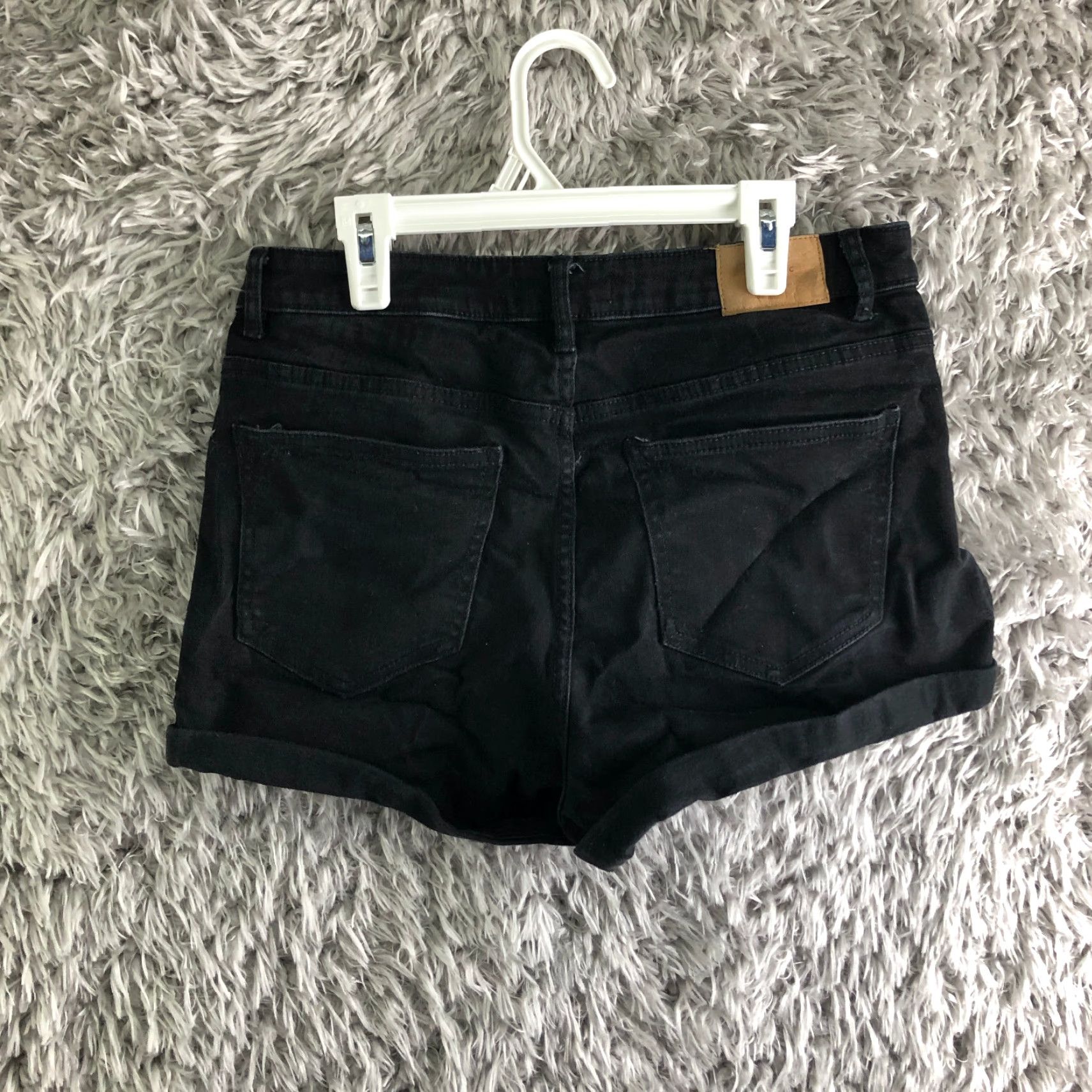 Zara Zara Jeans Short Womens Size 12 EUR 40 Mid Rise Dark Wash Black Denim Button Fly Boyfriend Short Congrats Modern Classic American Womens Size 34" / US 12 / IT 48 - 4 Thumbnail