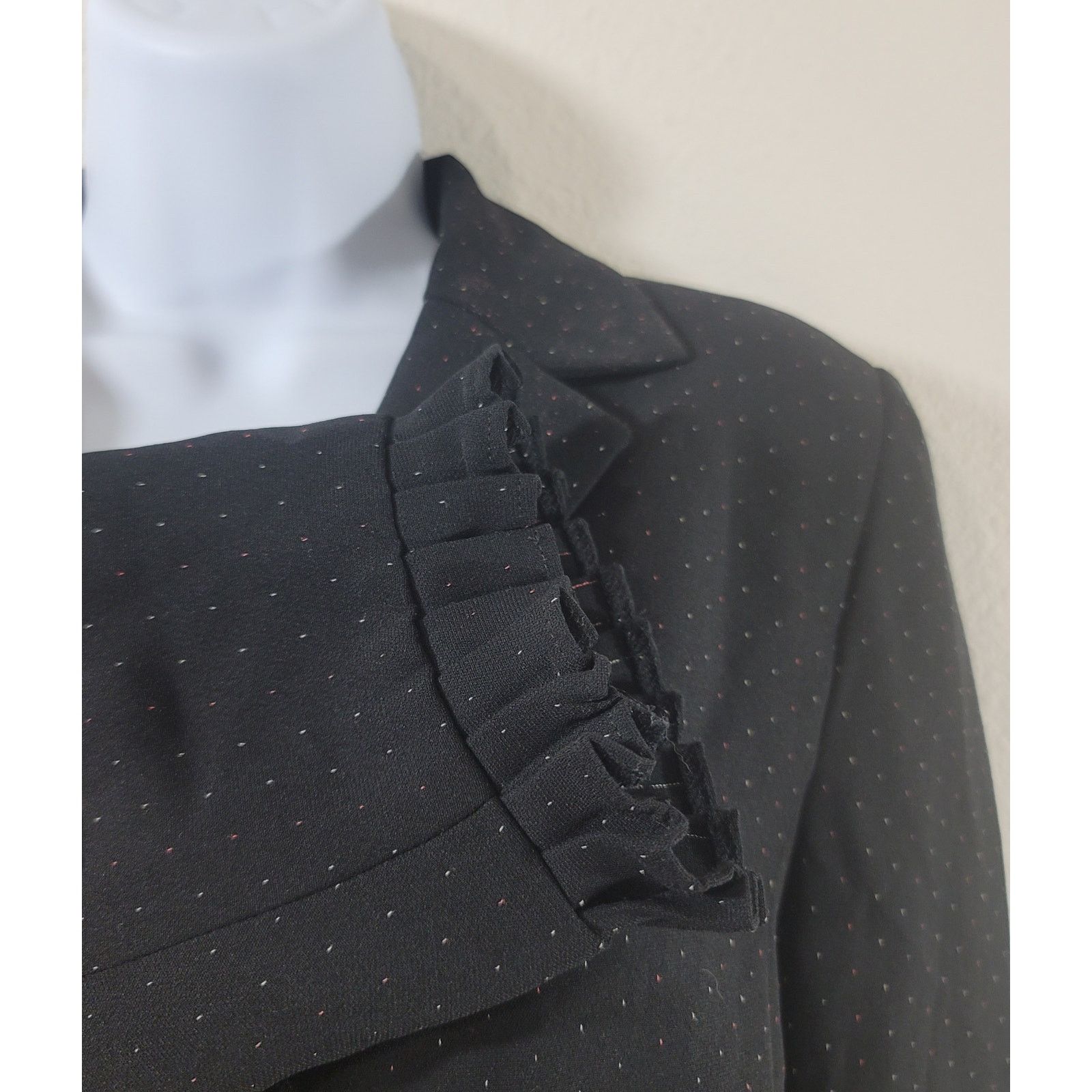 Other Maggy London Black Pleated Cuffs 5 Button Lined Blazer 14 Size XL / US 12-14 / IT 48-50 - 2 Thumbnail