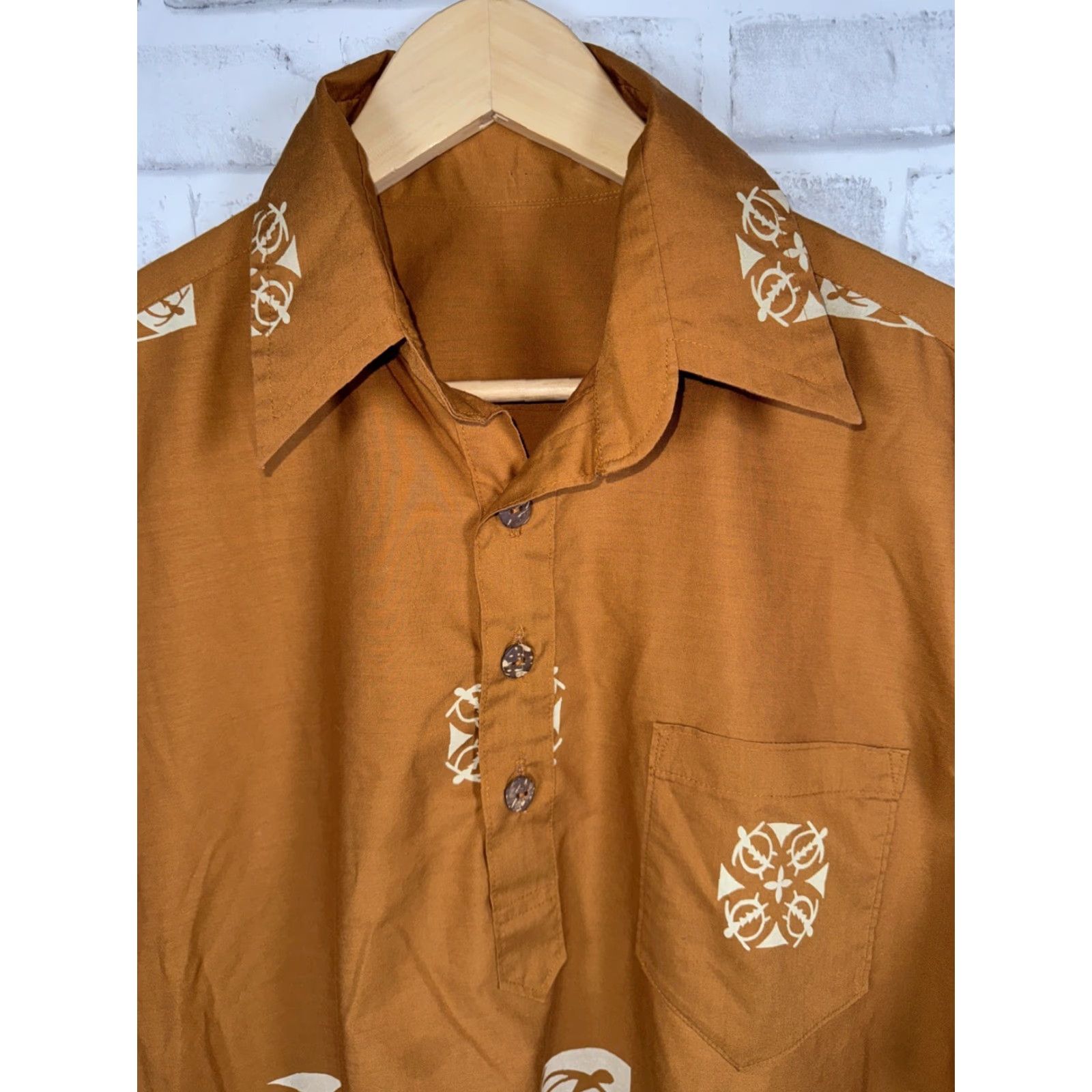 Rusty HAWAIIAN Half Button Rust Orange Hawiian Print Shirt Mens L Shirt Orange Hawaiian Mens L Short Sleeve Button-Up Size US L / EU 52-54 / 3 - 2 Thumbnail