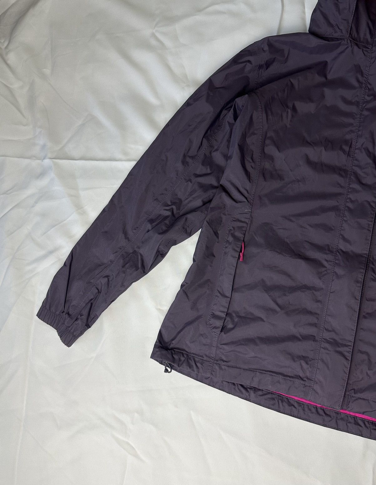 The North Face The North Face HyVent Womens Jacket Plum Color Size XL Size XL / US 12-14 / IT 48-50 - 2 Thumbnail