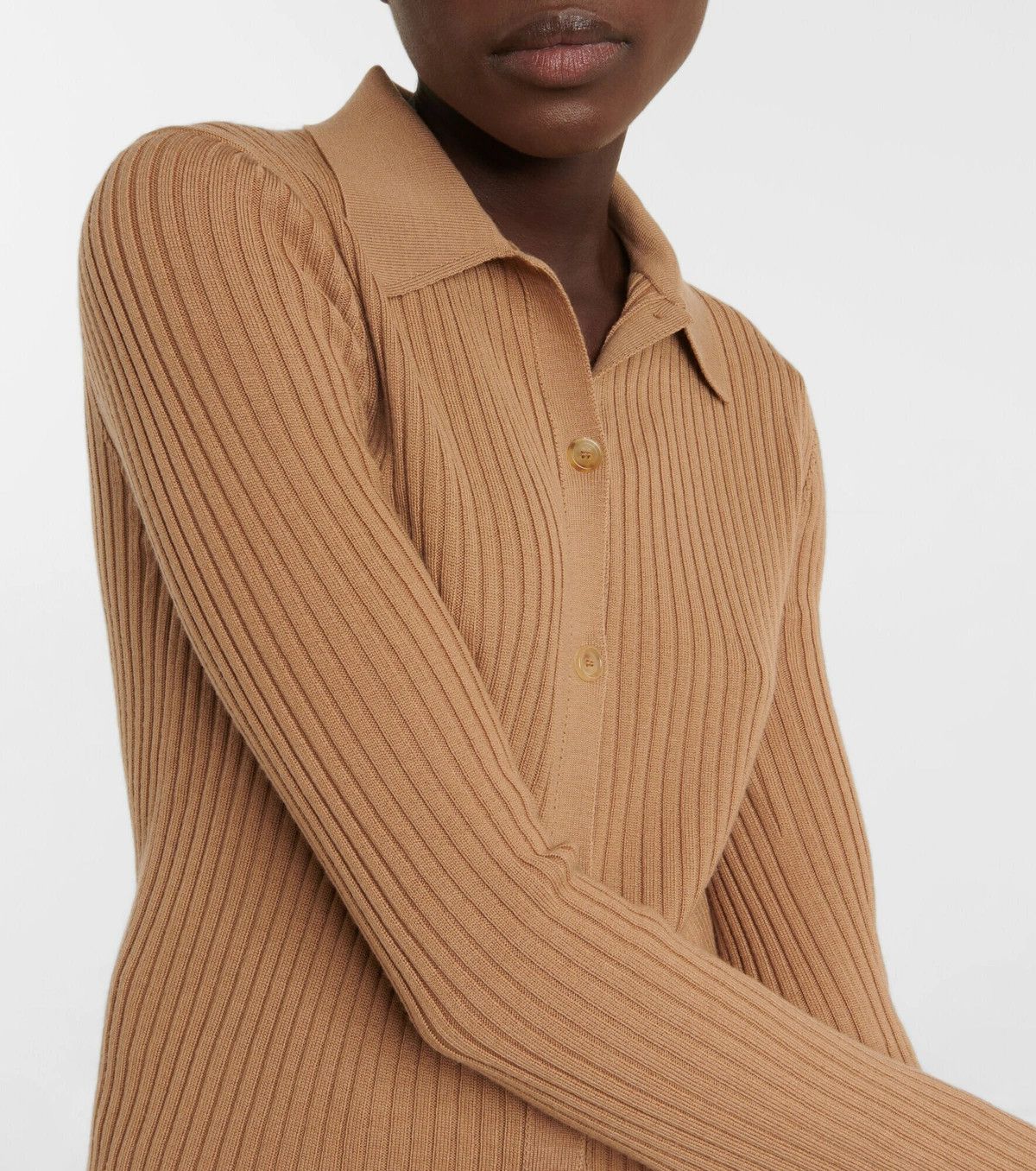 Chloe o1y0825 Cardigan in Camel Size M / US 6-8 / IT 42-44 - 2 Thumbnail