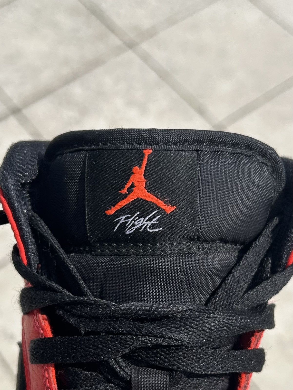 Jordan Brand × Nike Jordan 1 Mid Infrared 23 Size US 6.5 / EU 39-40 - 7 Thumbnail