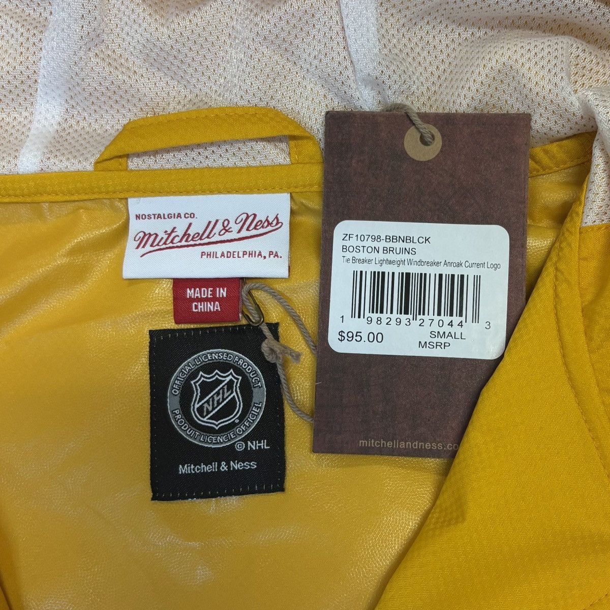 Mitchell & Ness Mitchell & Ness Boston Bruins Anorak Windbreaker Jacket S Size US S / EU 44-46 / 1 - 6 Thumbnail