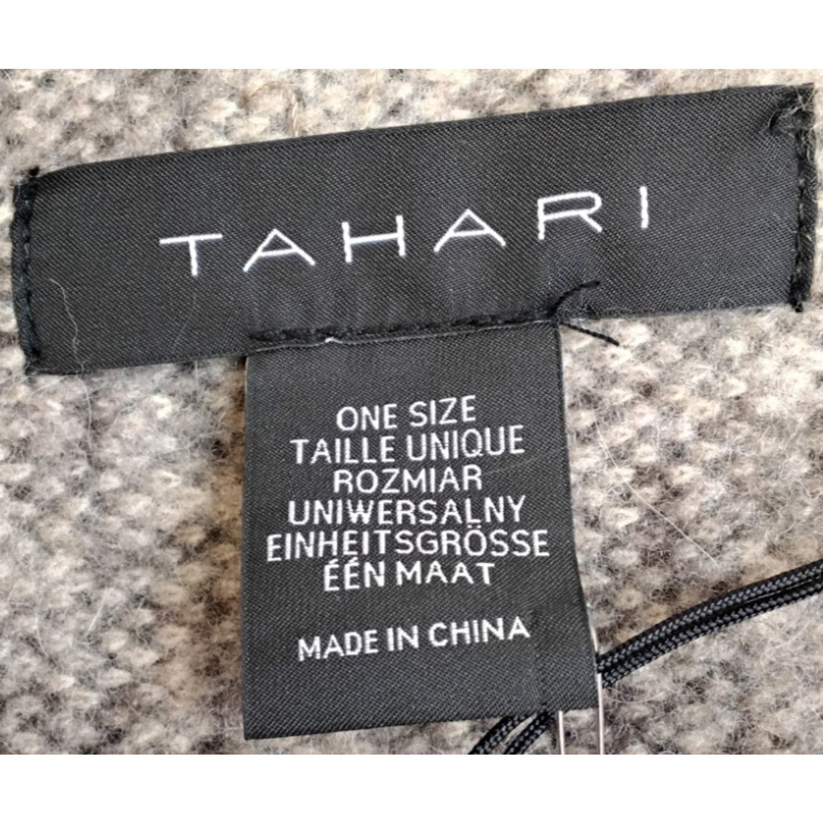 Elie Tahari Tahari Shawl One Size Brown Paisley Fur Trim Fringe NWT Size L / US 10 / IT 46 - 12 Thumbnail
