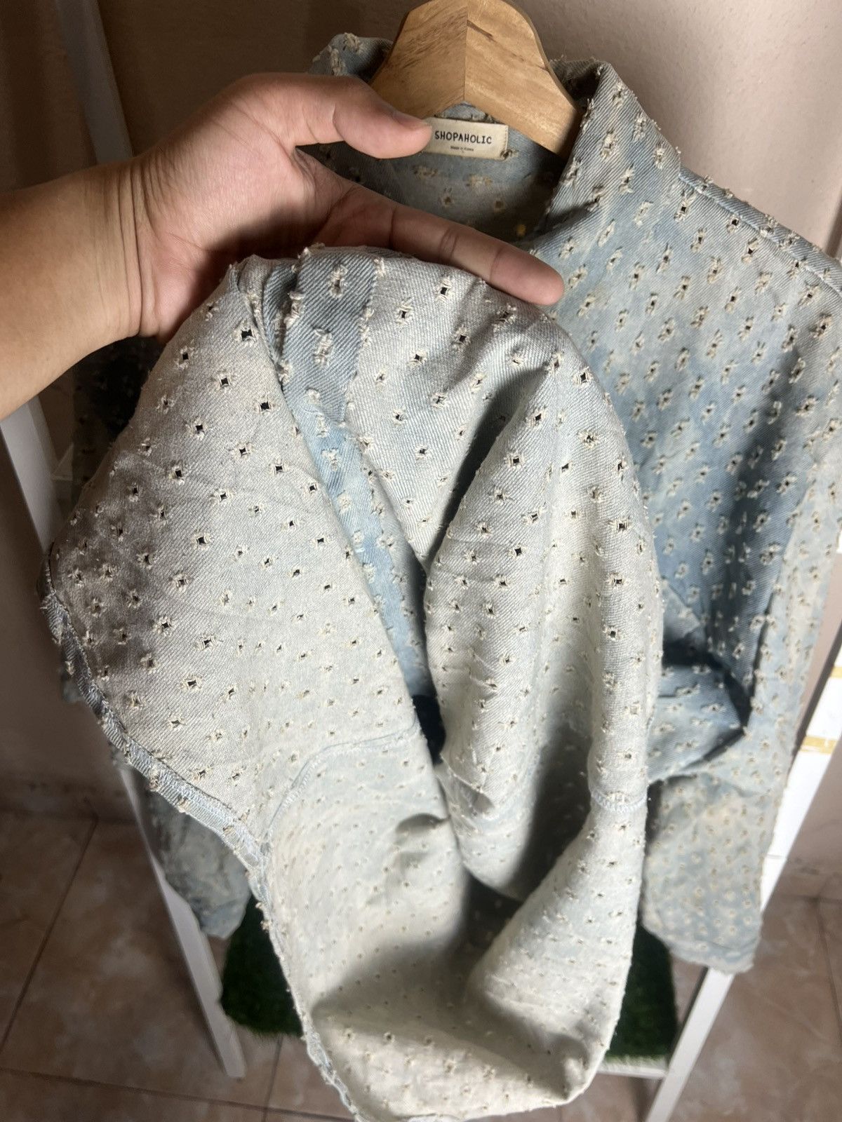 Other Shopaholic Distressed Floral Dot Denim Button-Up Size XXL / US 16-18 / IT 52-54 - 12 Thumbnail