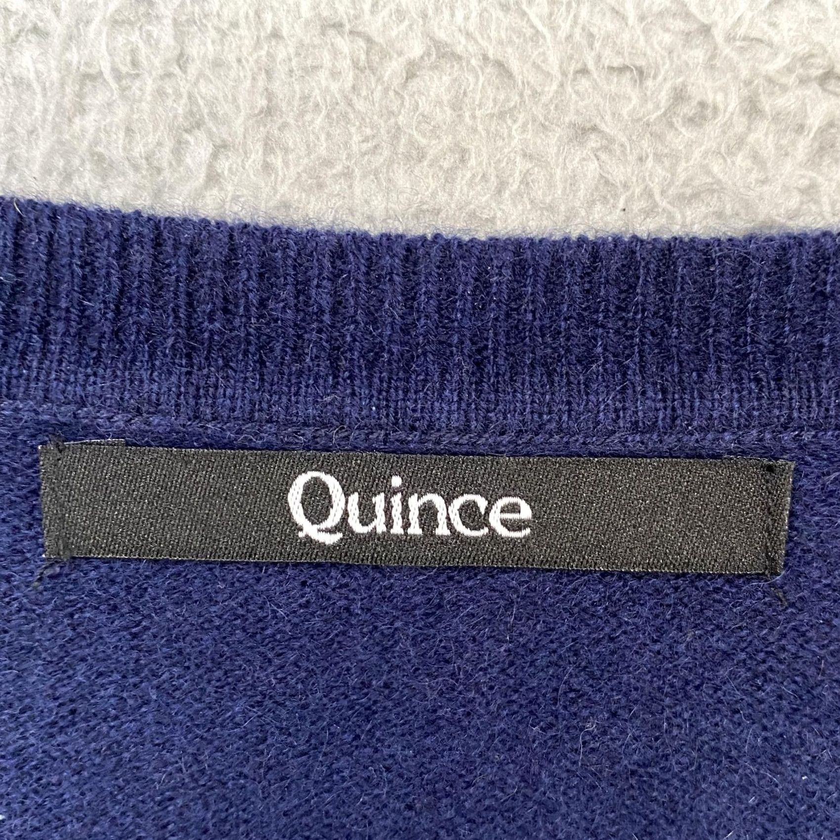 Quince Quince Cashmere Sweater Womens M Navy Blue V-Neck Quiet Luxury Soft Knit Pullover Long Sleeve Solid Knit All Seasons Lightweight Size M / US 6-8 / IT 42-44 - 6 Thumbnail