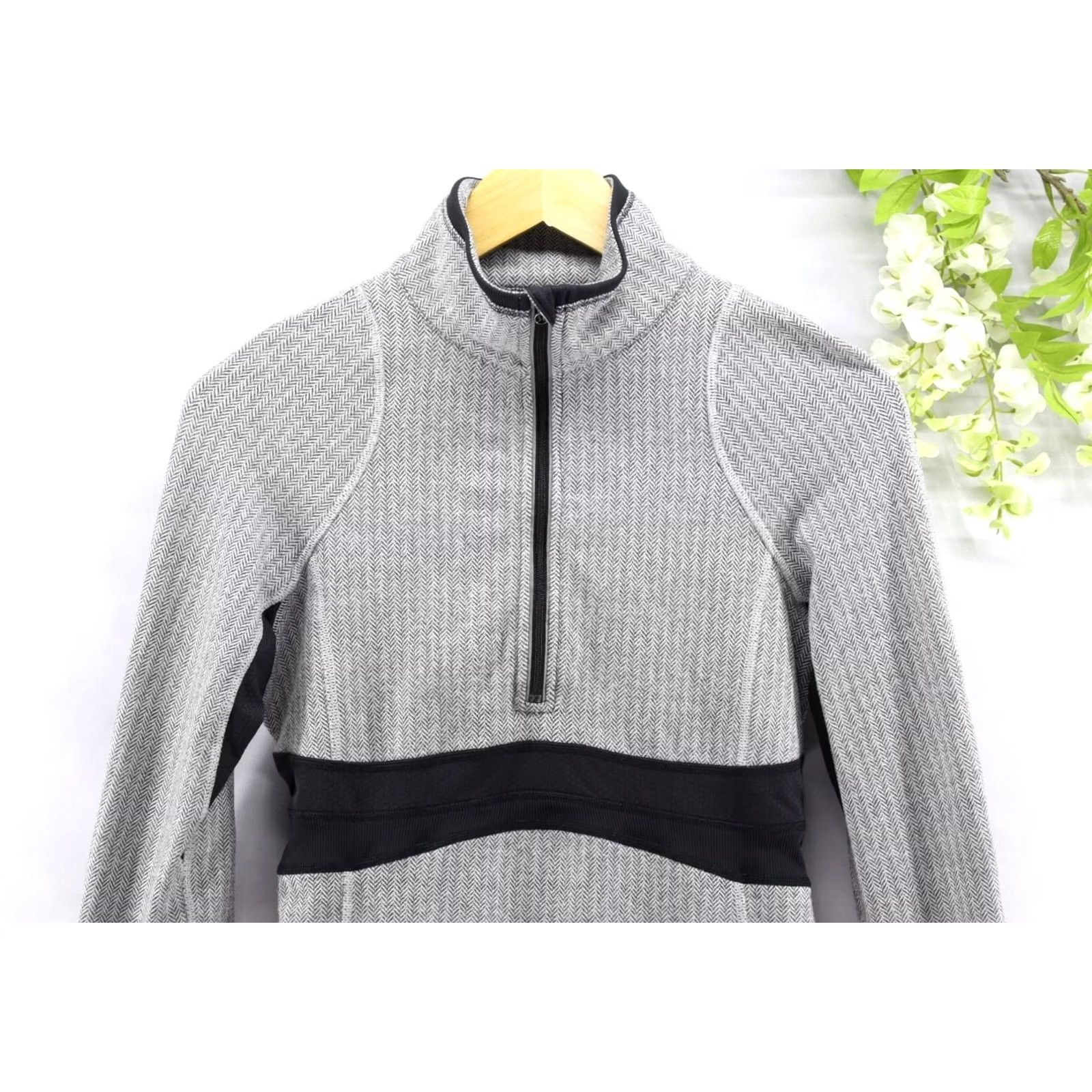 Lululemon Lululemon Women's Full Tilt Half Zip Pullover Herringbone Grey Sz 6 Size M / US 6-8 / IT 42-44 - 3 Thumbnail