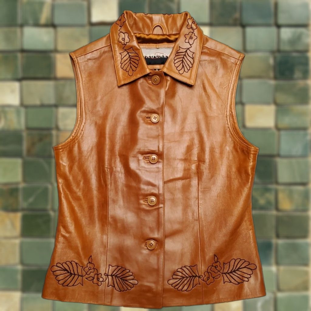Vintage VINTAGE Saguaro Leather Vest Womens Small Embroidered Floral Button Up Western Brown Leather Vest Mid-Length Lined Satin Lining Casual Womens Size S / US 4 / IT 40 - 1 Thumbnail