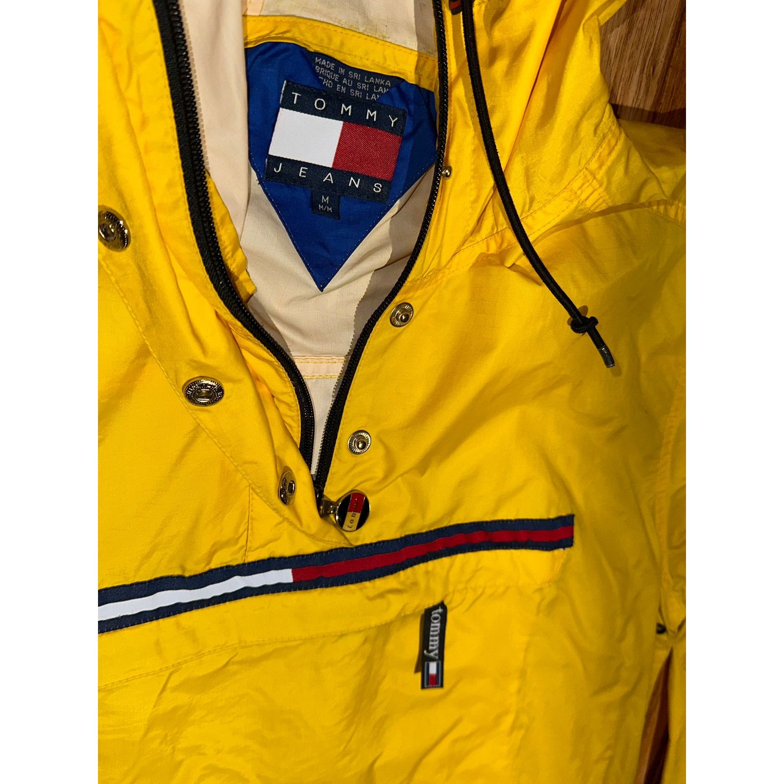 Tommy Hilfiger Vintage Tommy Hilfiger Yellow Windbreaker Size Medium Size M / US 6-8 / IT 42-44 - 9 Thumbnail