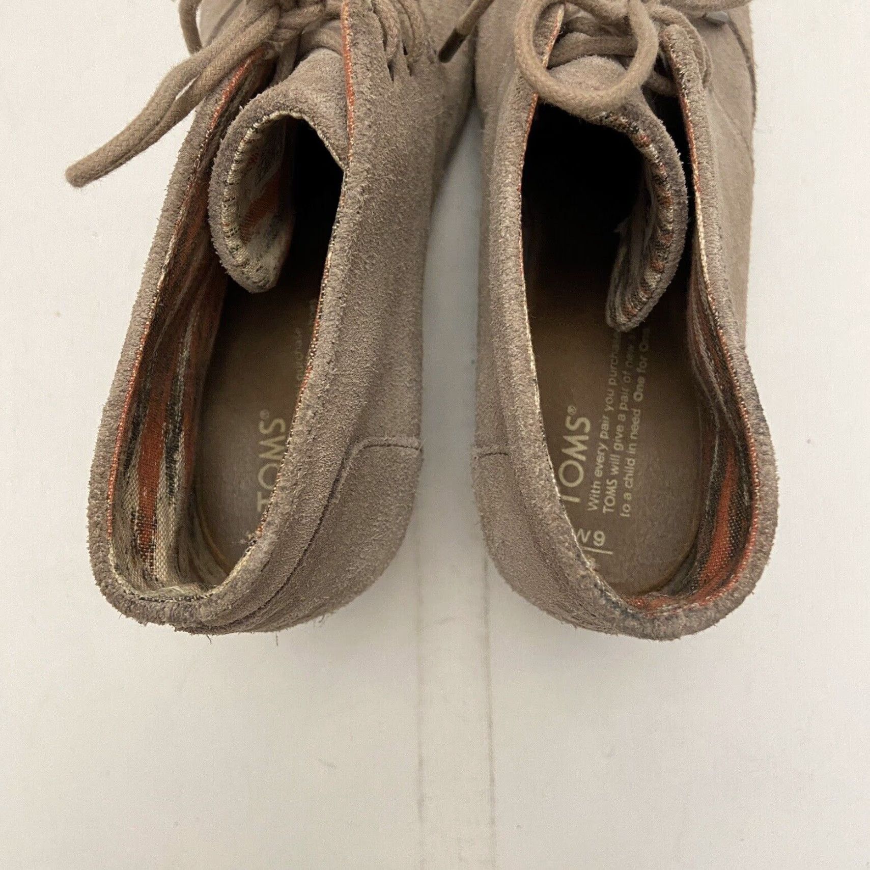 Toms TOMS Women's Ankle Bootie W9 Tan Suede Lace Up Wedge Beige Boots Size US 9 / IT 39 - 7 Thumbnail