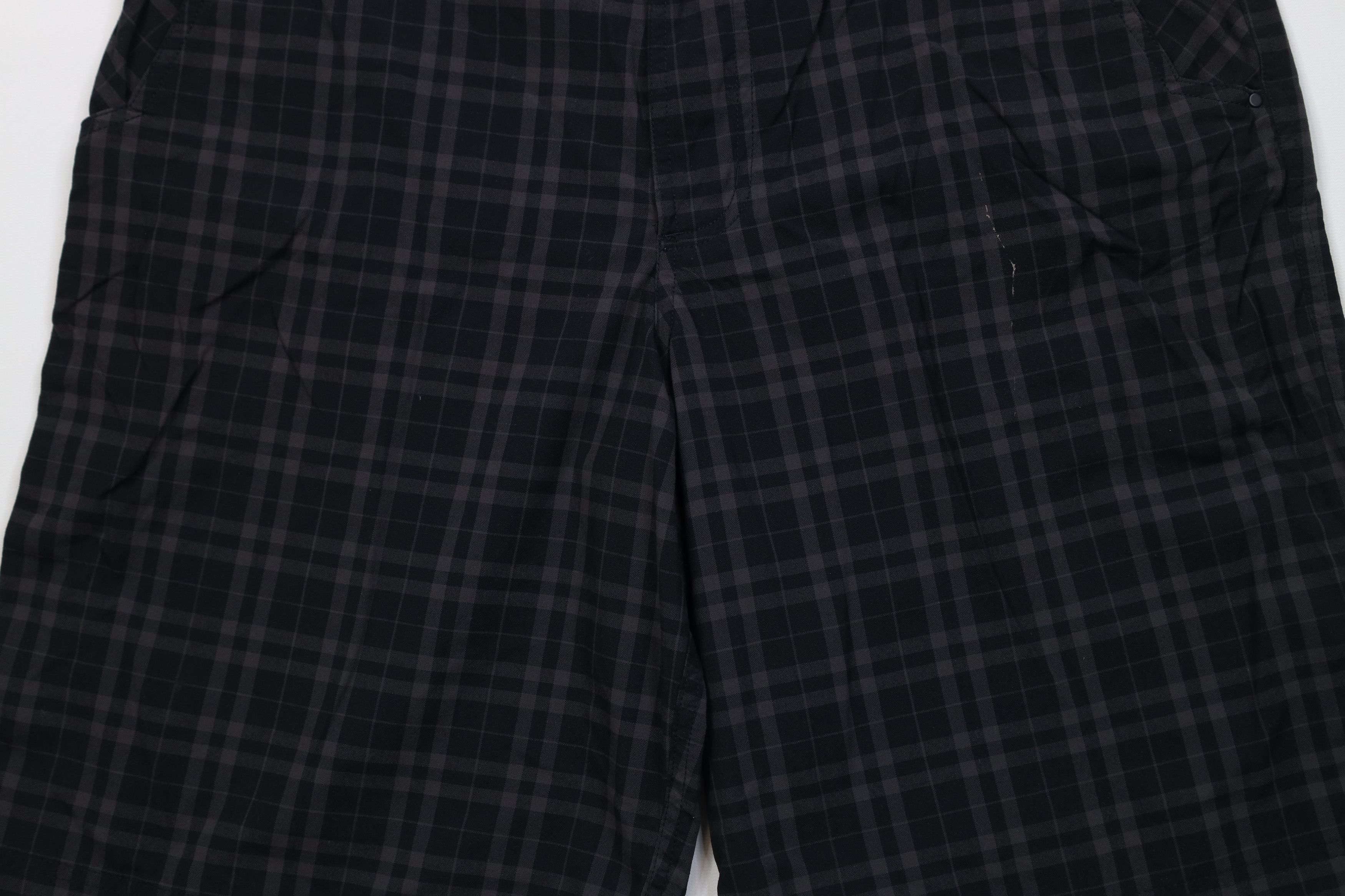 Lululemon Lululemon Kahuna Golfing Golf Chino Shorts Gray Plaid Size US 36 / EU 52 - 3 Thumbnail